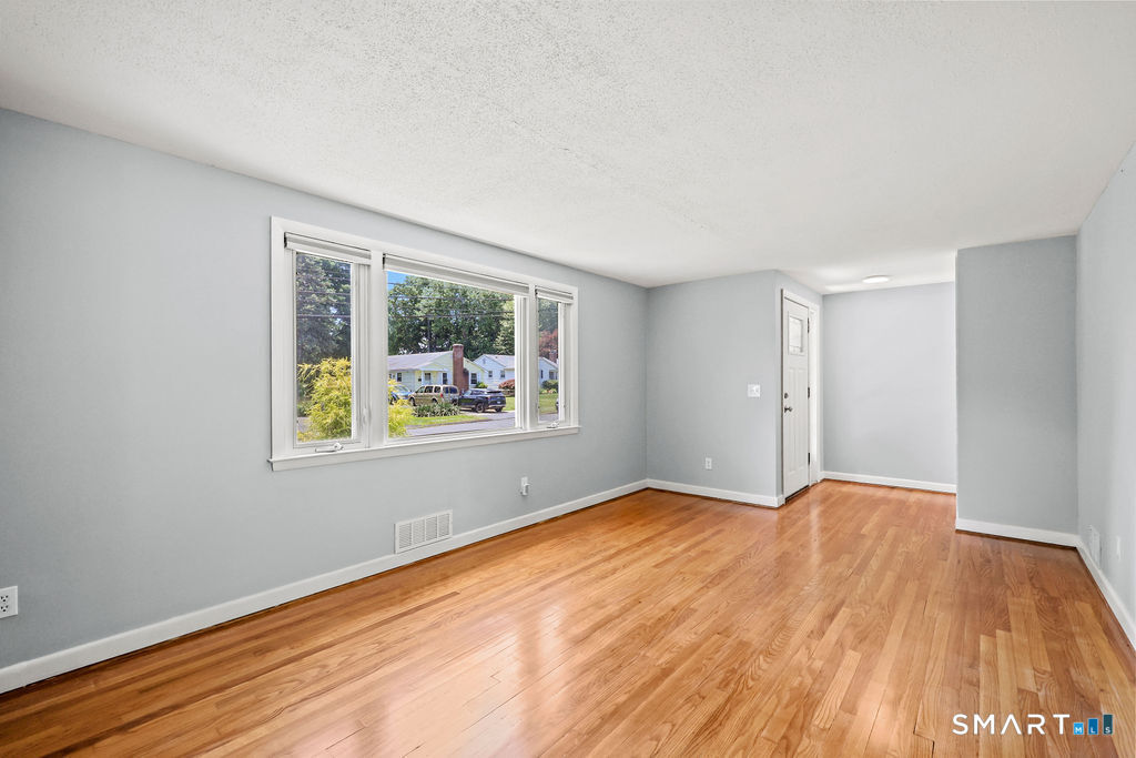 130 Florence Street Property Photo 14