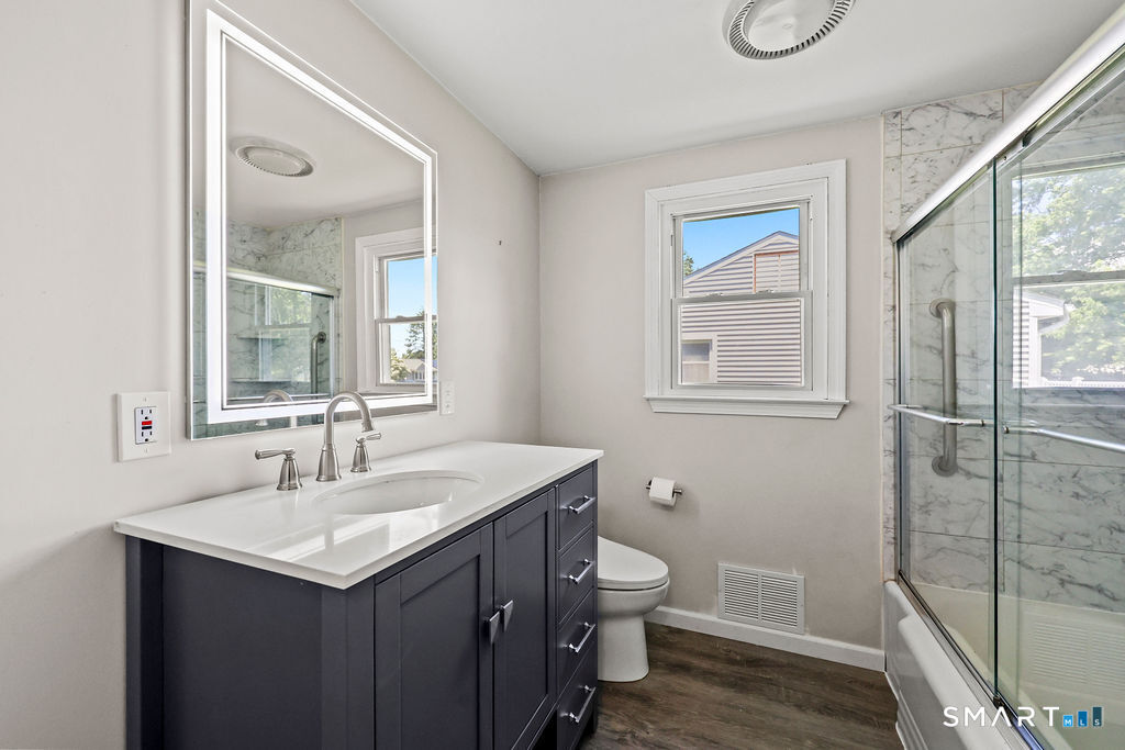 130 Florence Street Property Photo 16