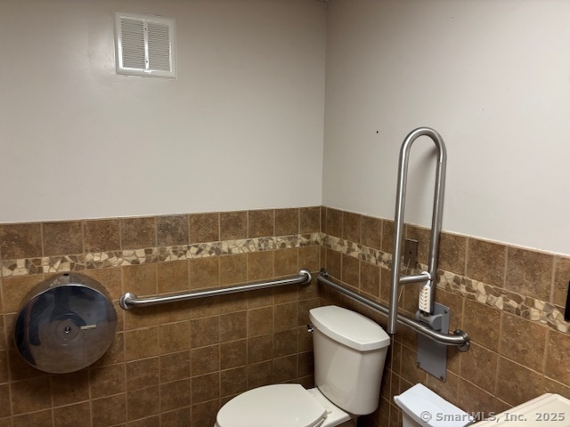 24129968 Property Photo 11