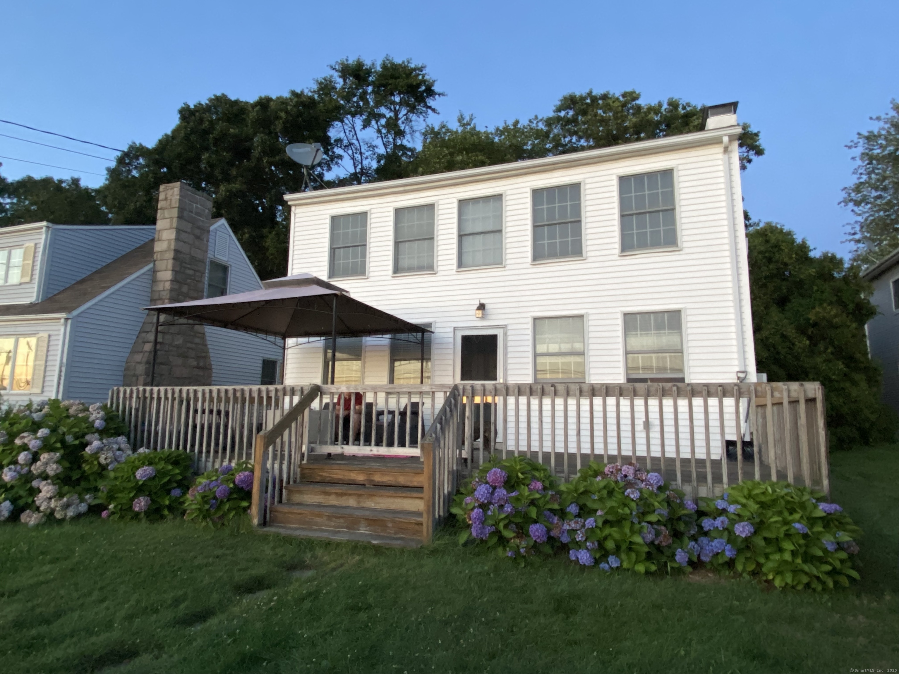 142 Old Black Point Road Property Photo 1
