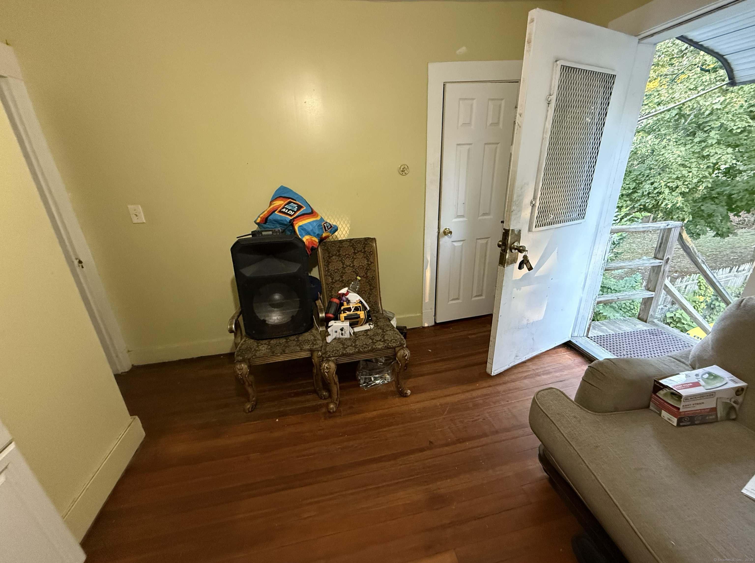 597-603 Winchester Avenue Property Photo 7