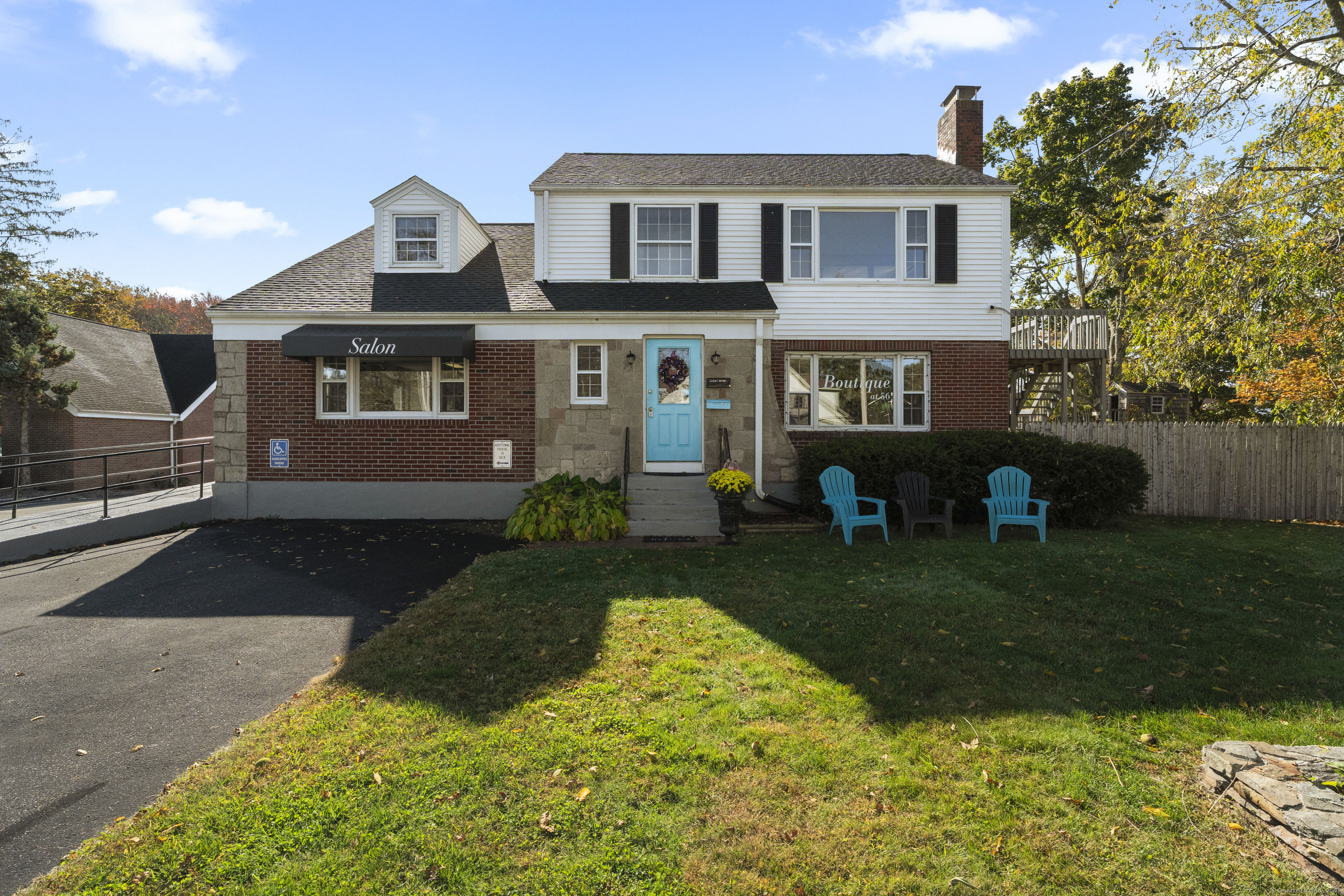 56 Norwich Avenue Property Photo 1