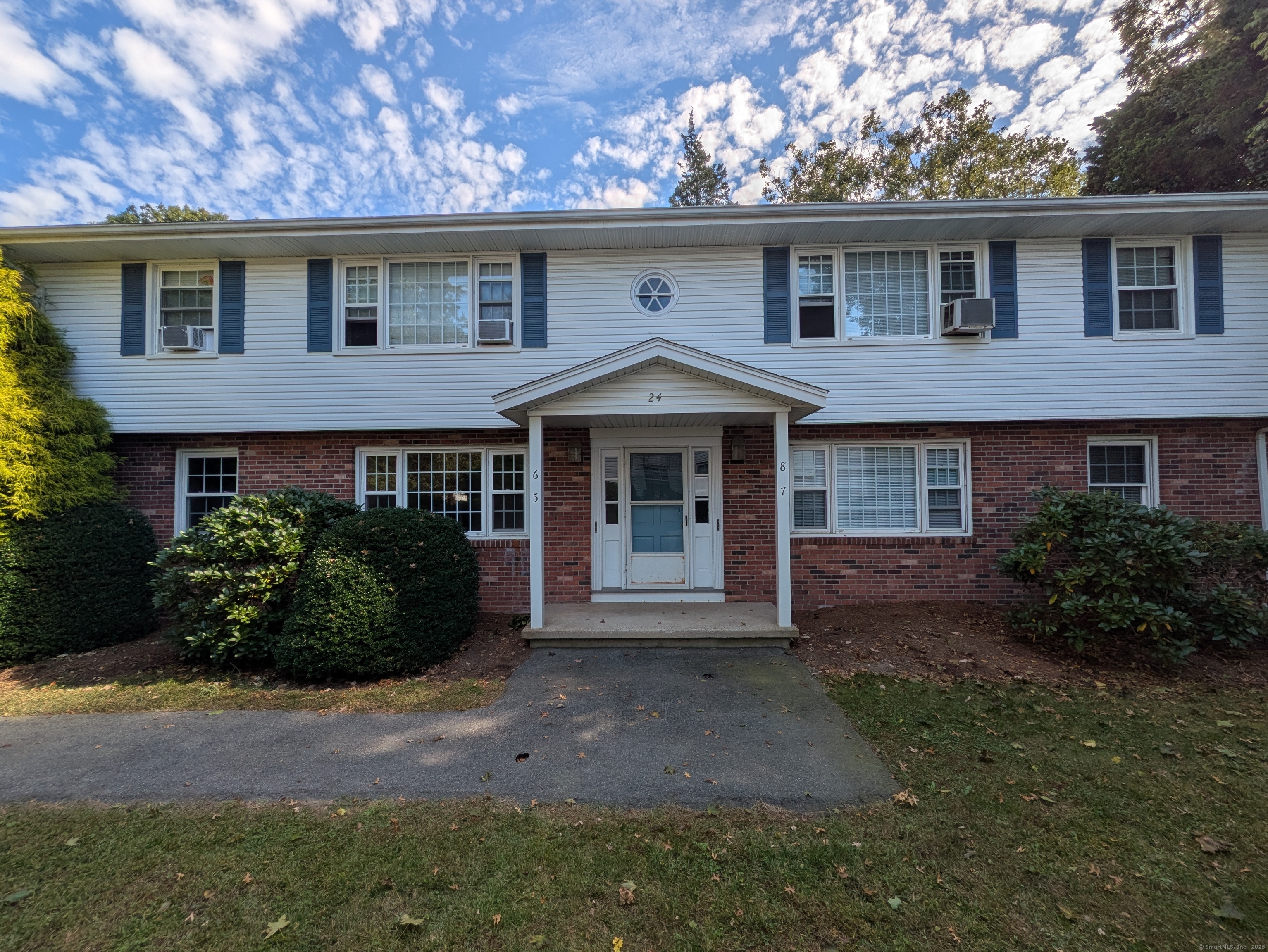 24 College Apt 5 Street Property Photo 1