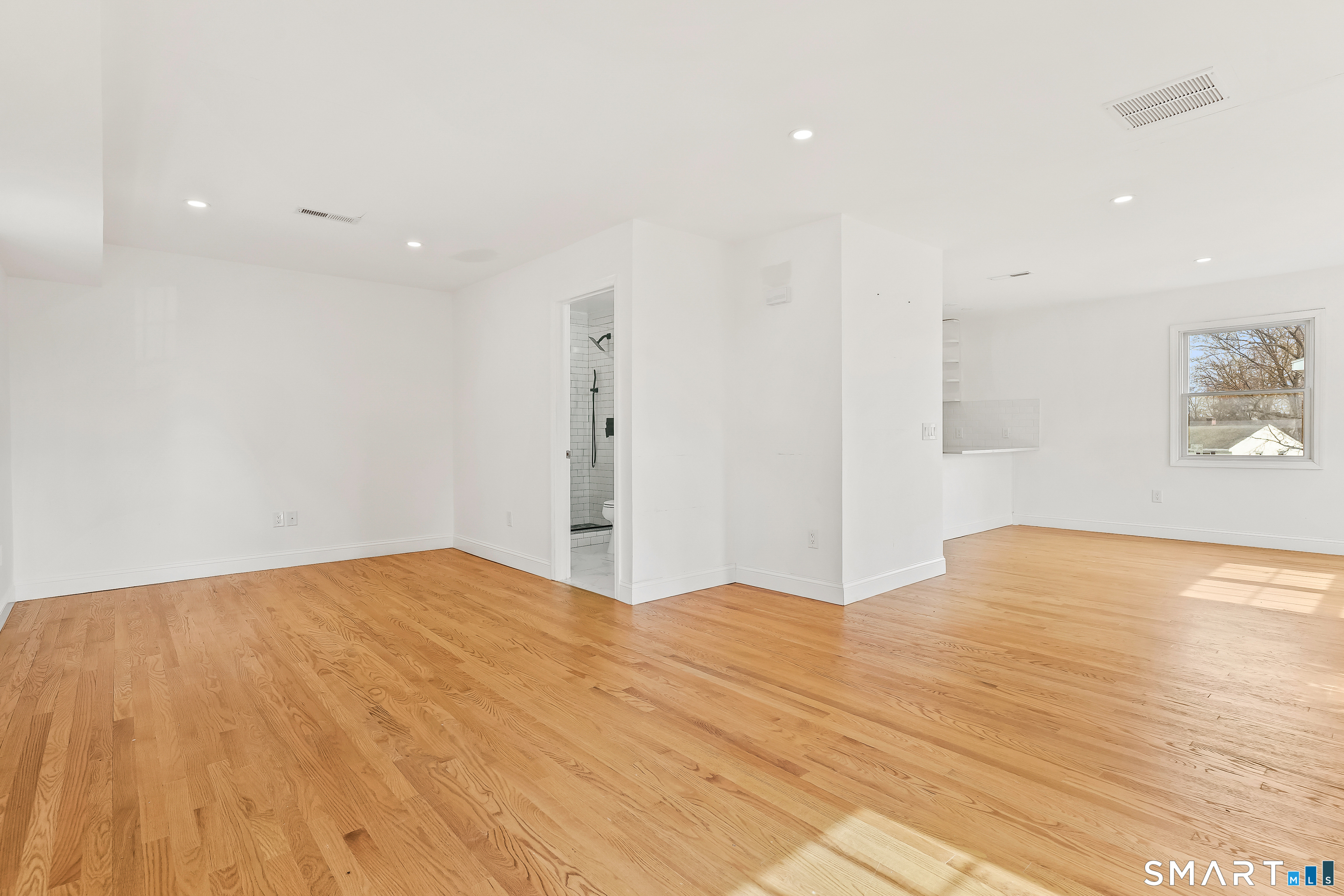 75 Coolidge Avenue Property Photo 6