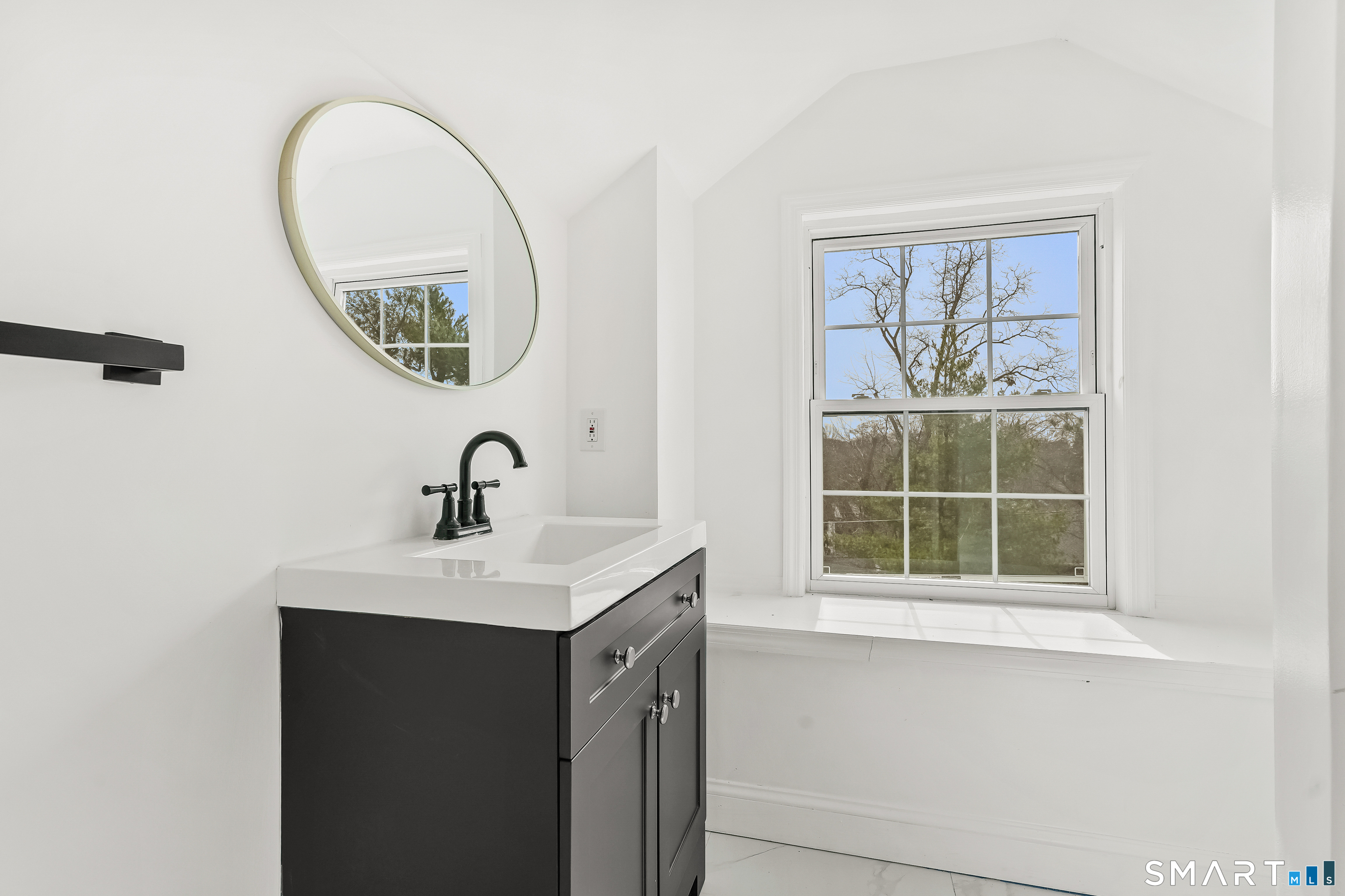 75 Coolidge Avenue Property Photo 23