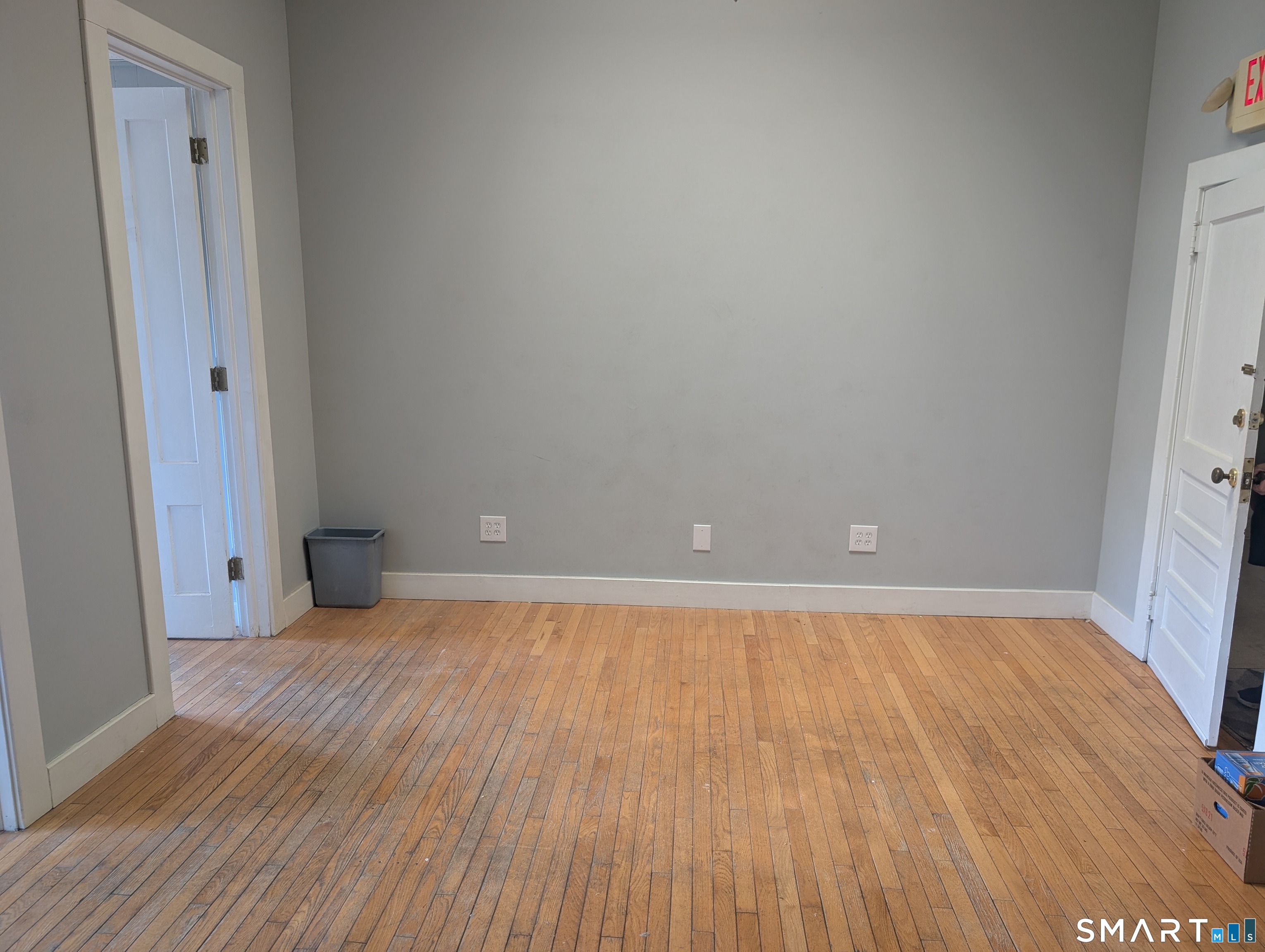 380 Main Street Property Photo 10