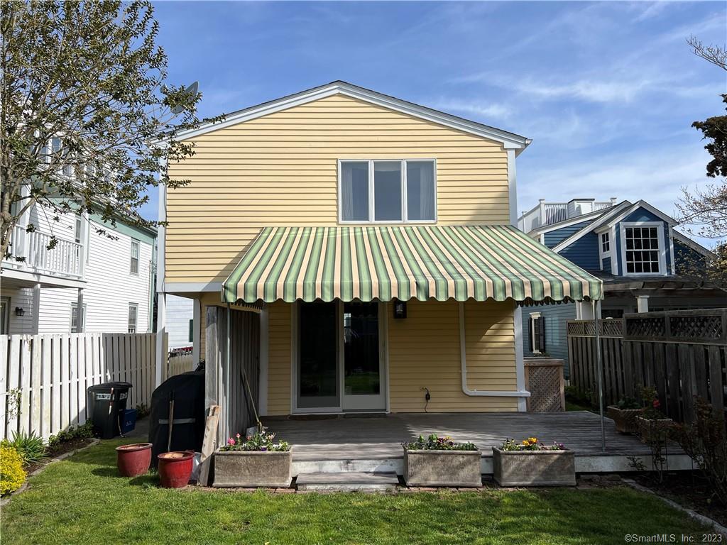 15 Trumbull Street Property Photo 2