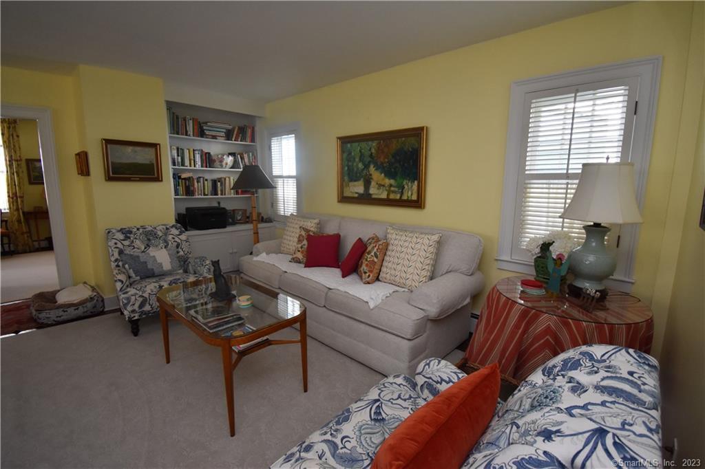 15 Trumbull Street Property Photo 8