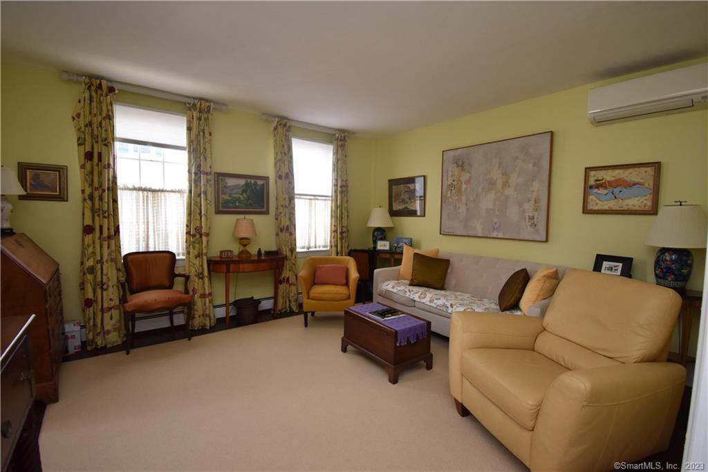 15 Trumbull Street Property Photo 11