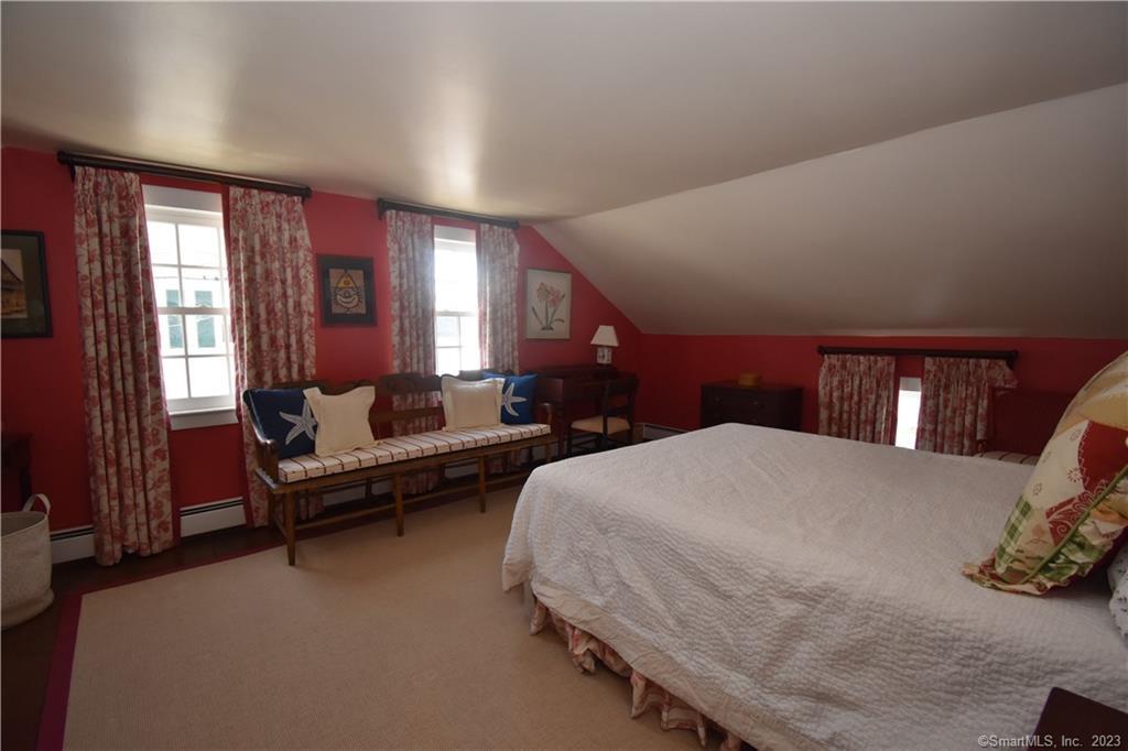15 Trumbull Street Property Photo 14