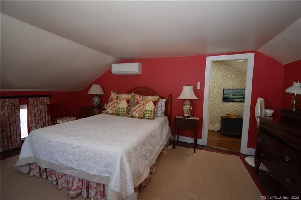 15 Trumbull Street Property Photo 15