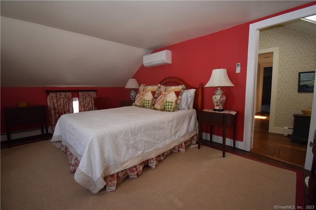 15 Trumbull Street Property Photo 16