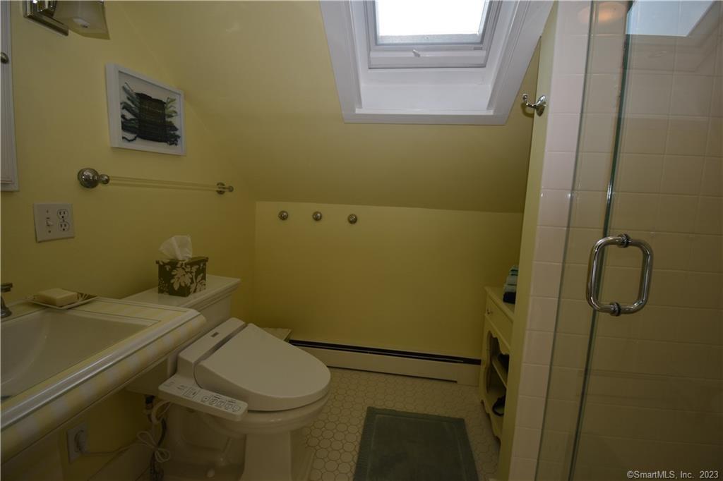 15 Trumbull Street Property Photo 18