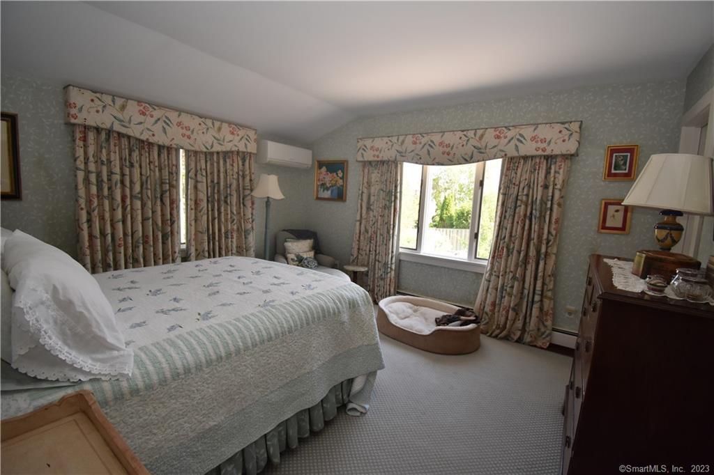 15 Trumbull Street Property Photo 20