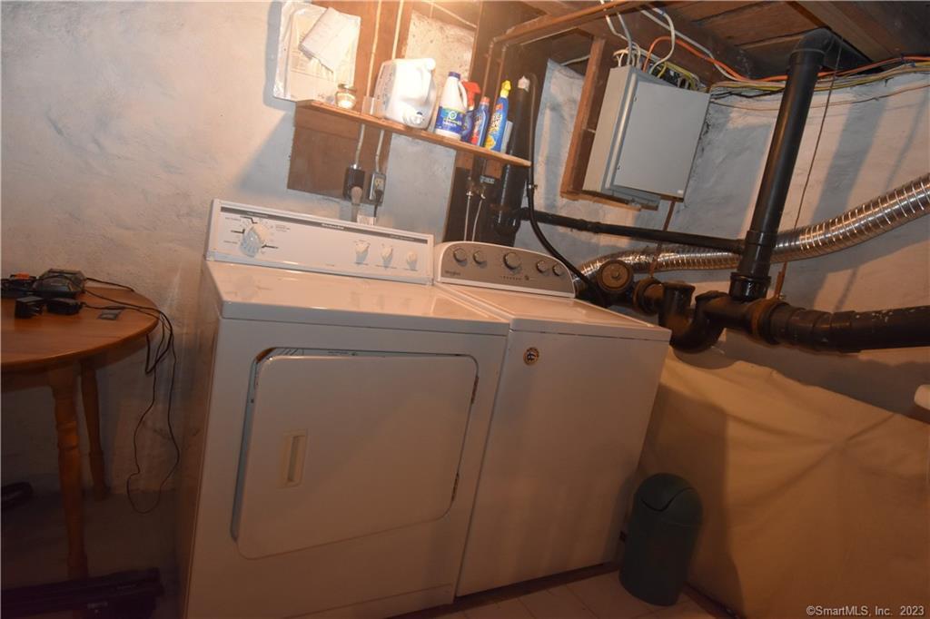 15 Trumbull Street Property Photo 25