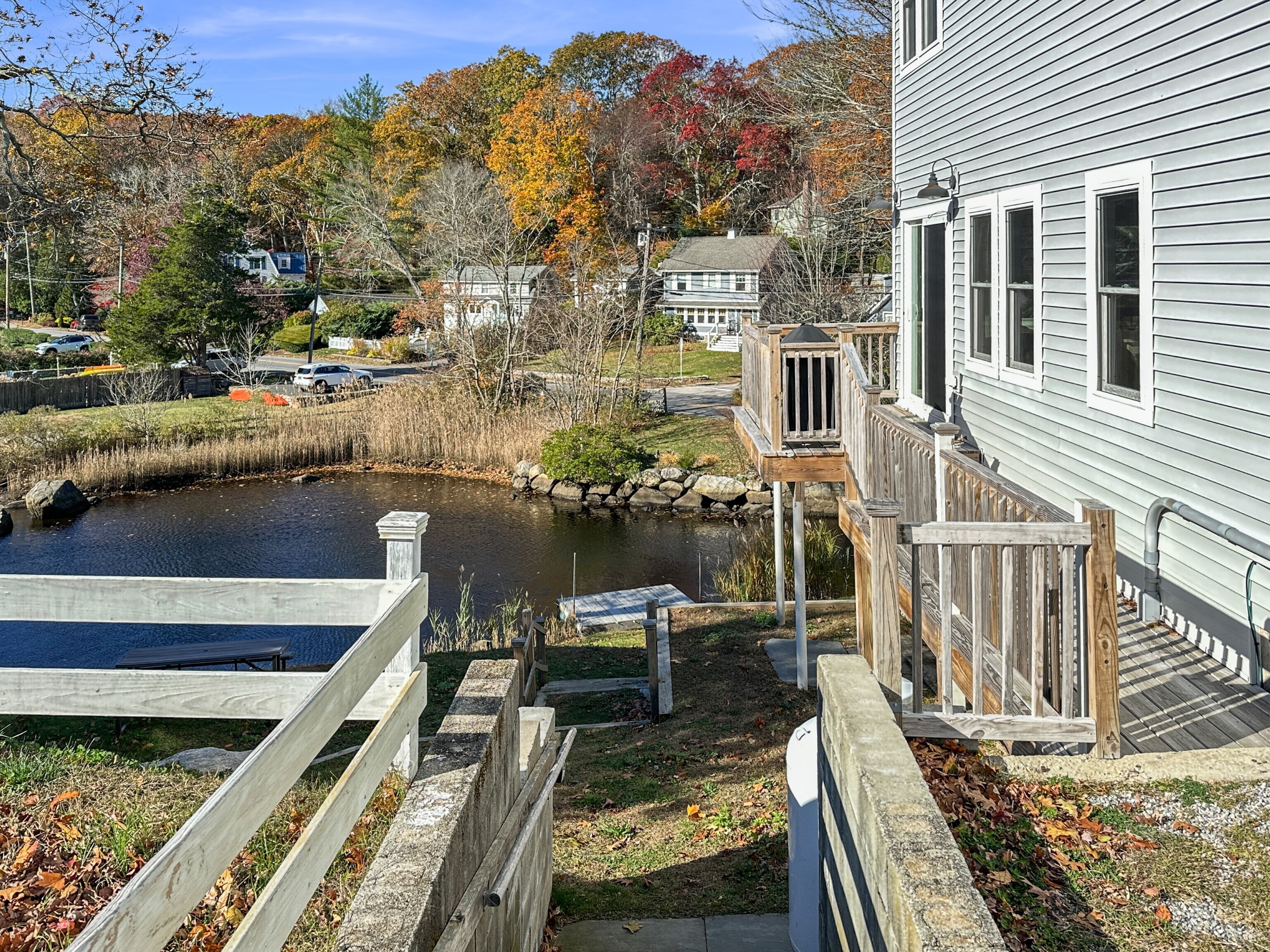 276 Niantic River Road Property Photo 3