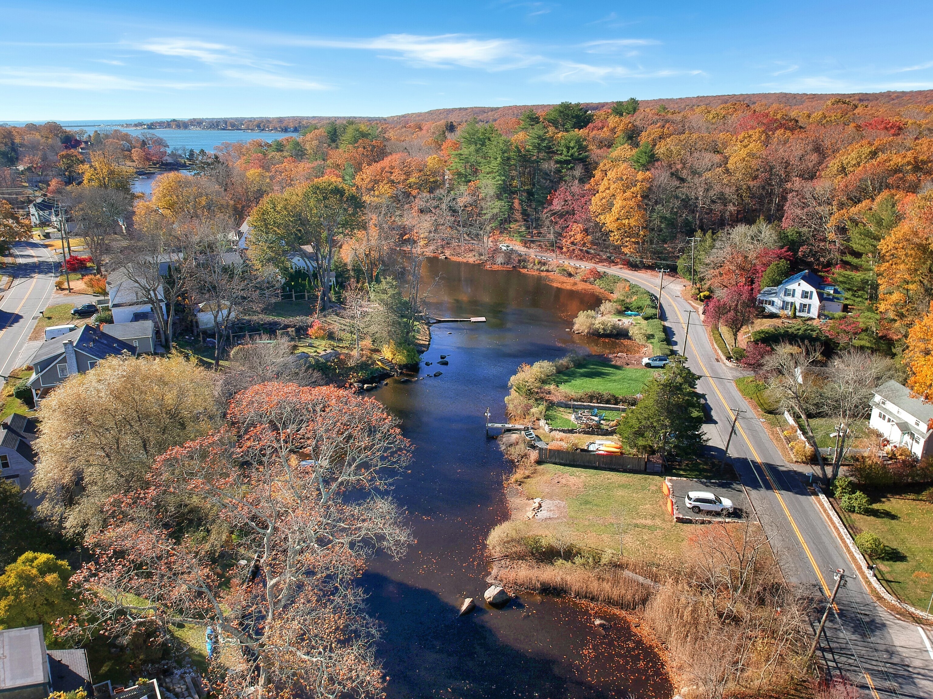 276 Niantic River Road Property Photo 6