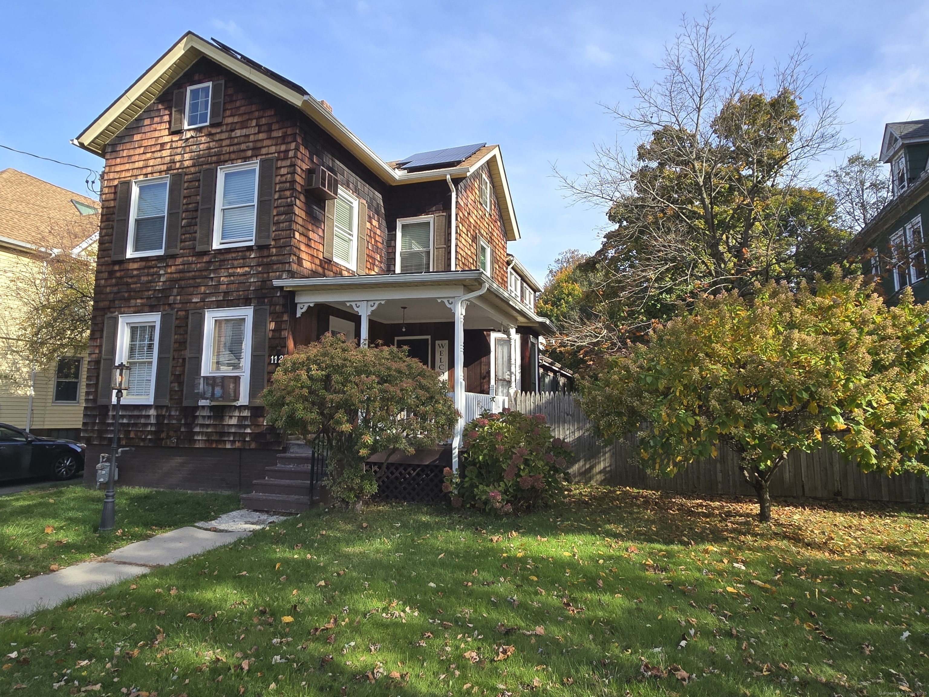 112 Lincoln Street Property Photo 1
