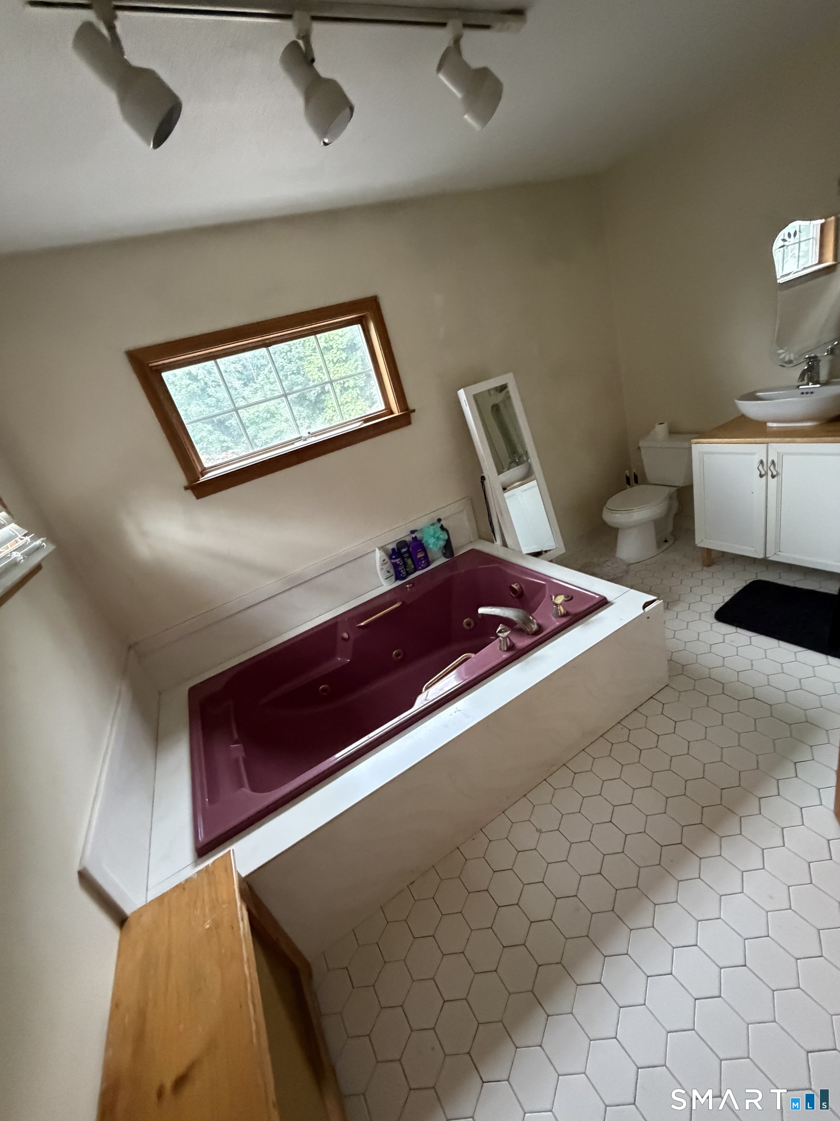 112 Lincoln Street Property Photo 20