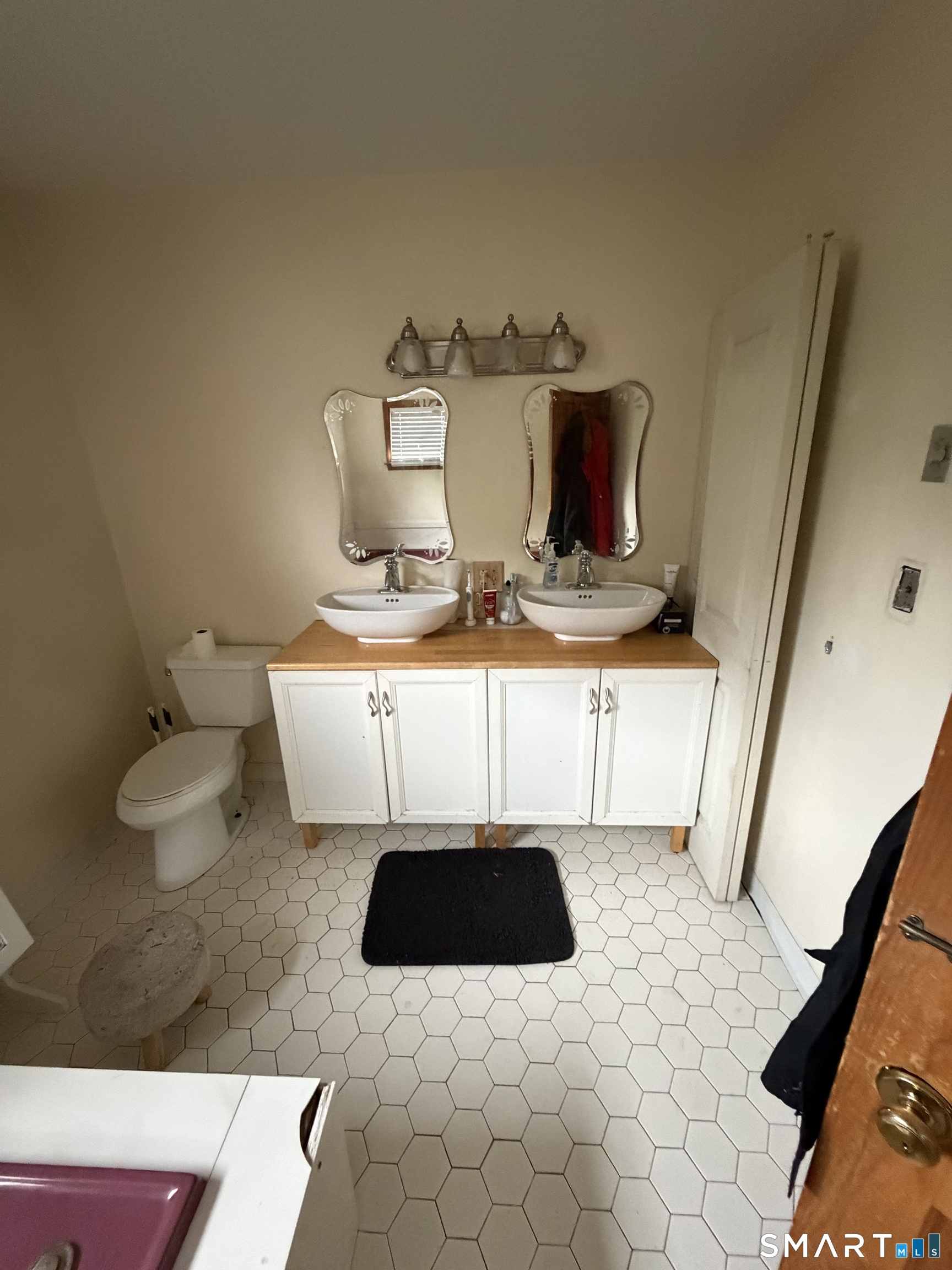 112 Lincoln Street Property Photo 21