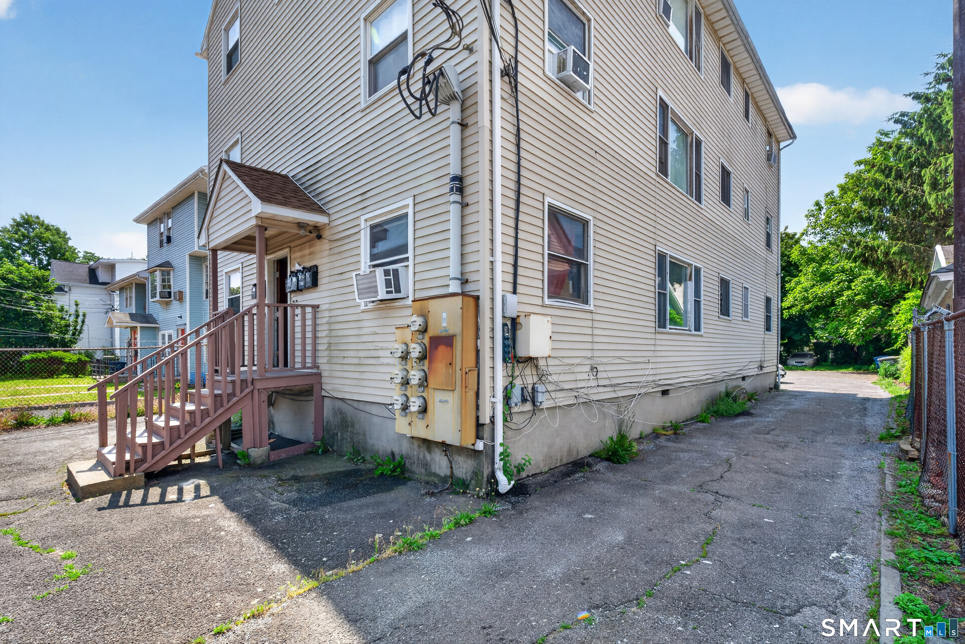 626 Stillman Street Property Photo 5