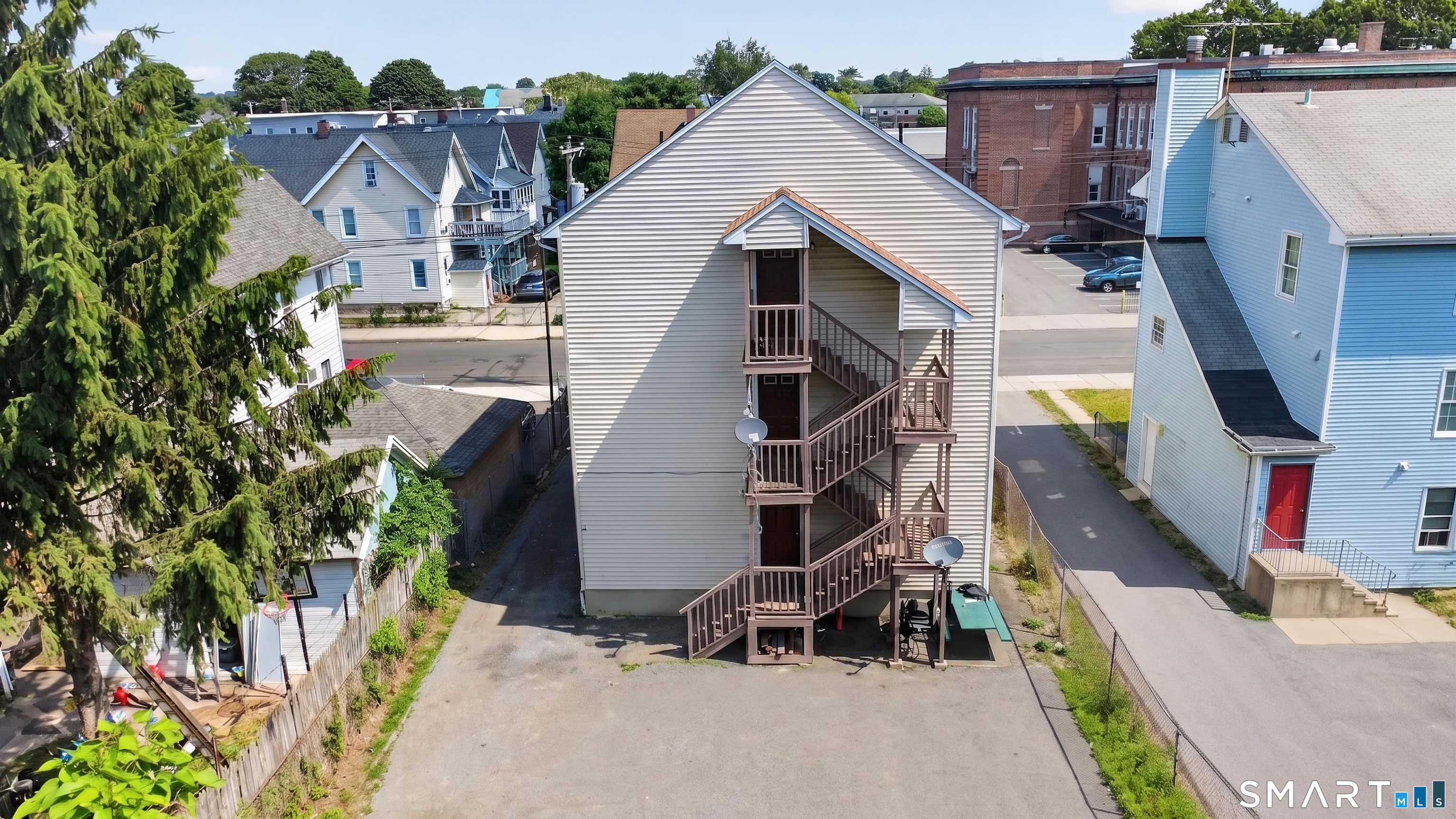 626 Stillman Street Property Photo 7