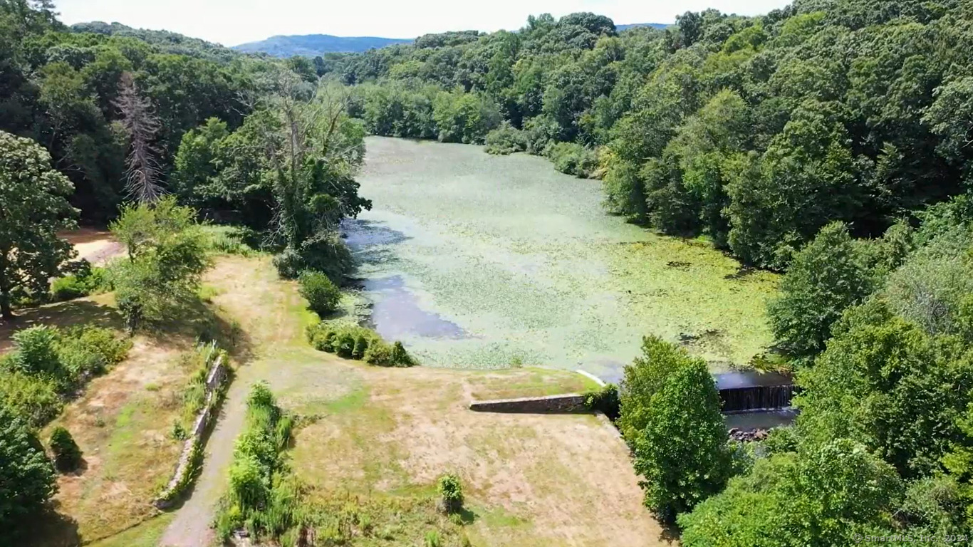 5 Waterside Way Property Photo 3