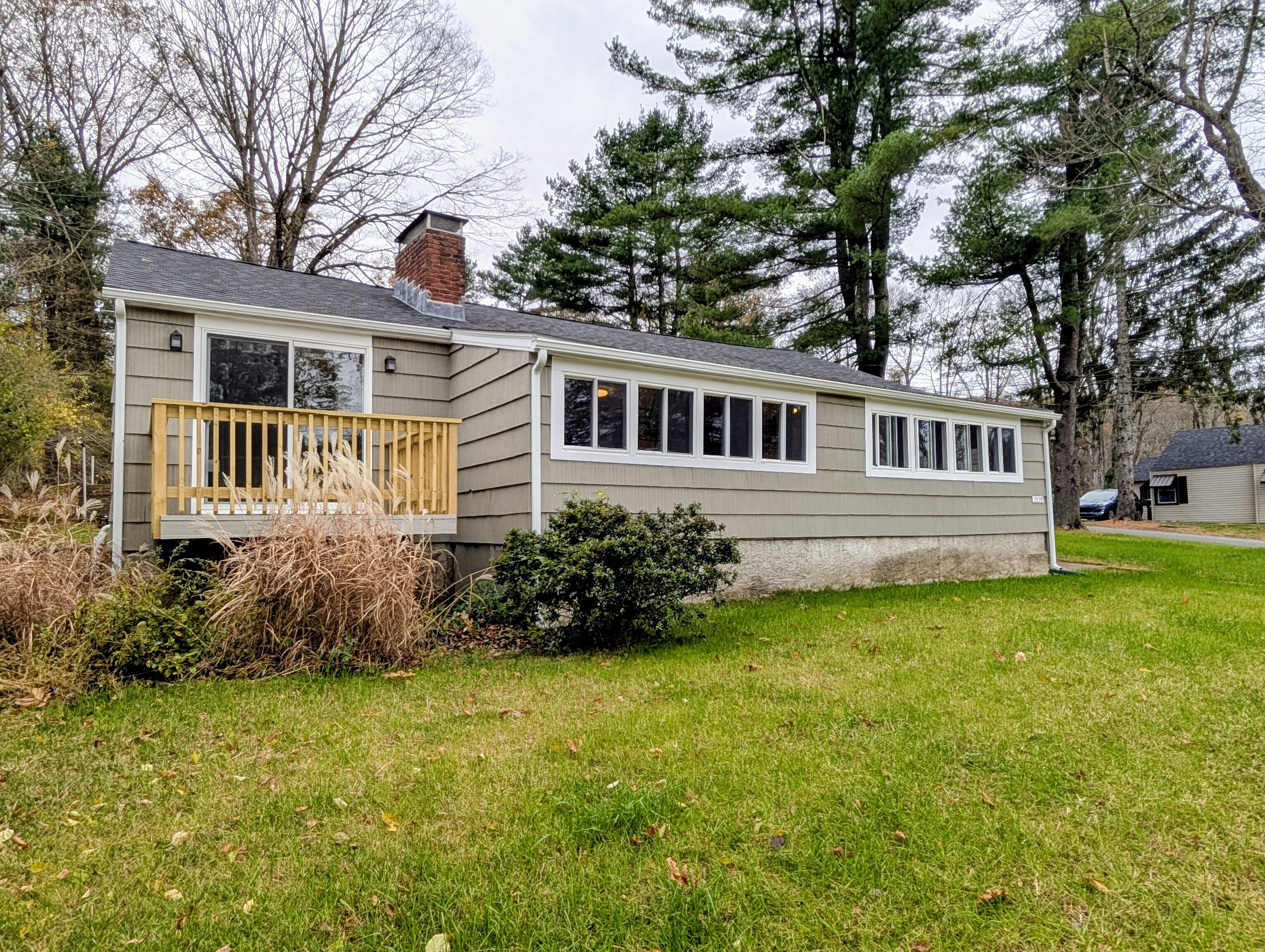 2529 Main Street Property Photo 1