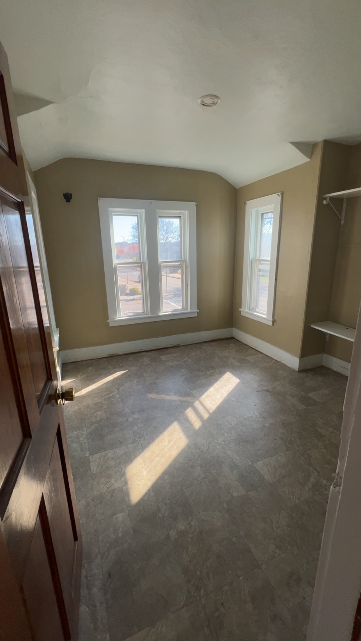 129 Valley Street Property Photo 6