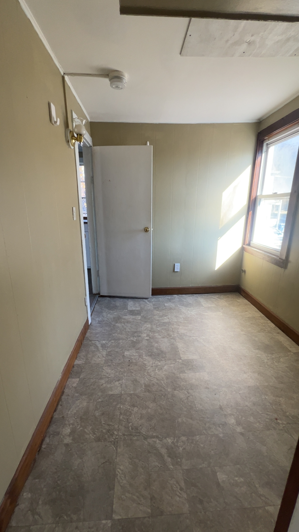 129 Valley Street Property Photo 8