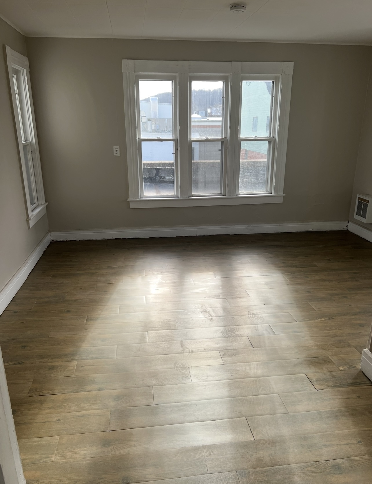 129 Valley Street Property Photo 15