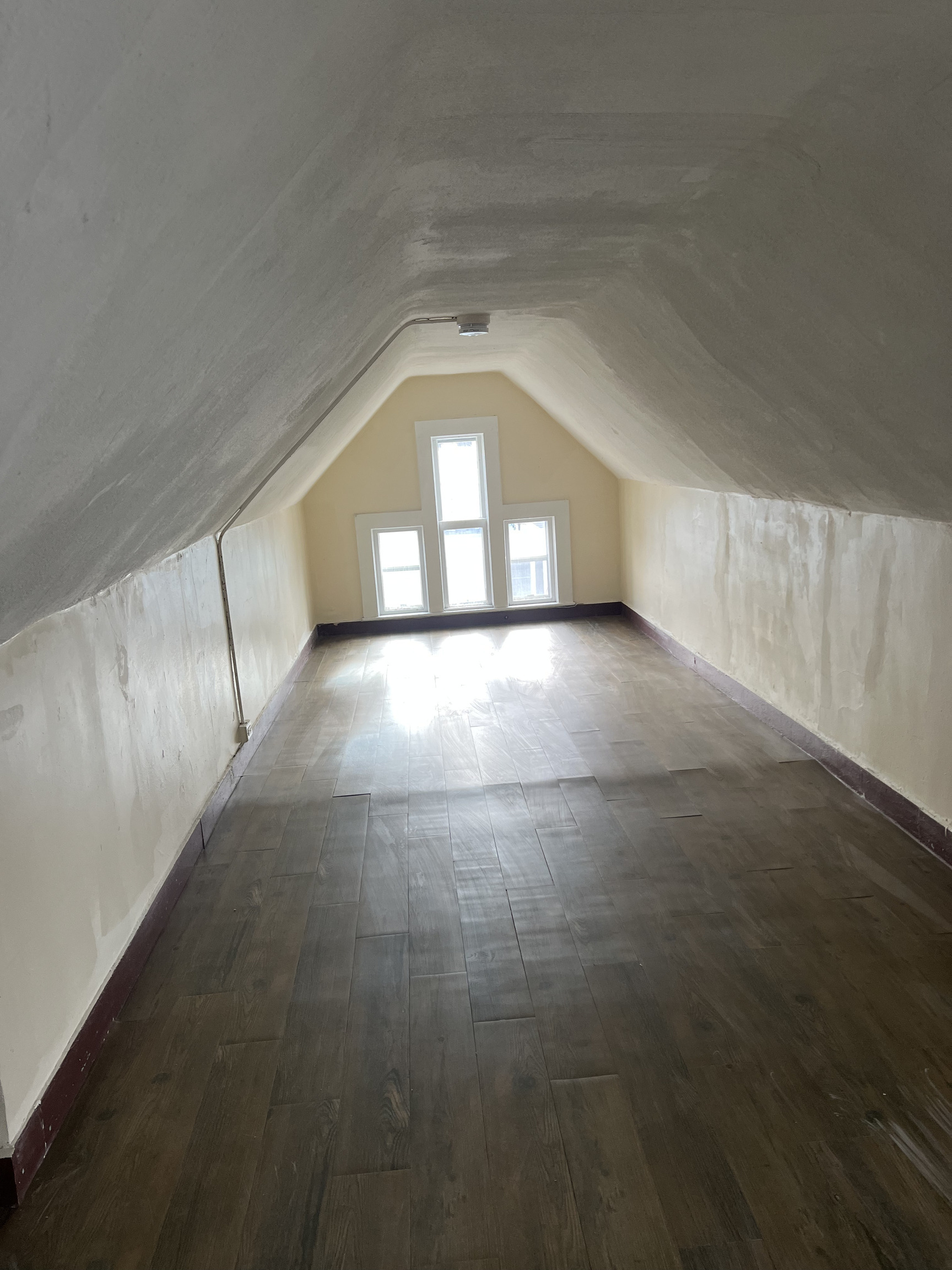 129 Valley Street Property Photo 23