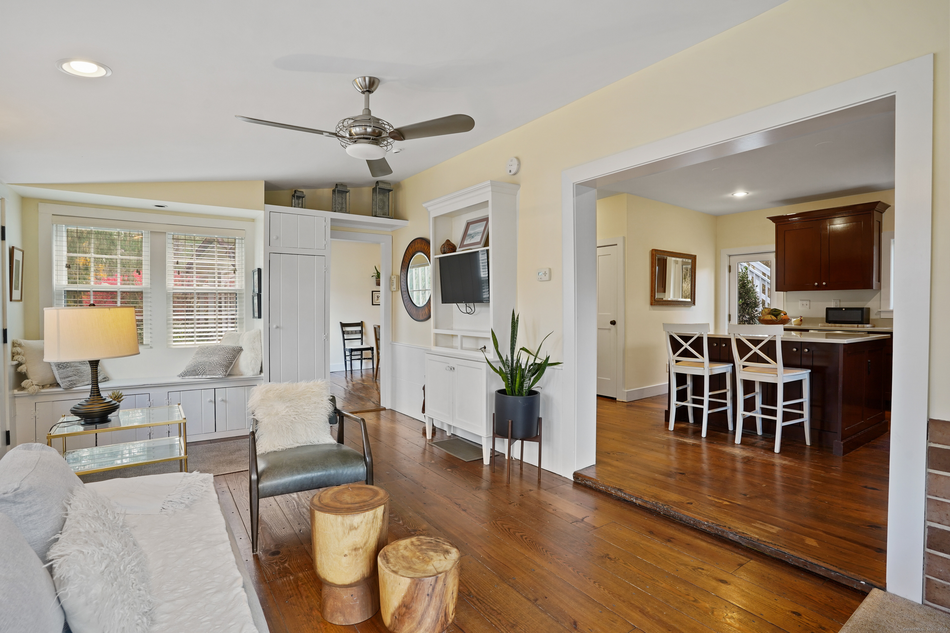 24138909 Property Photo 3