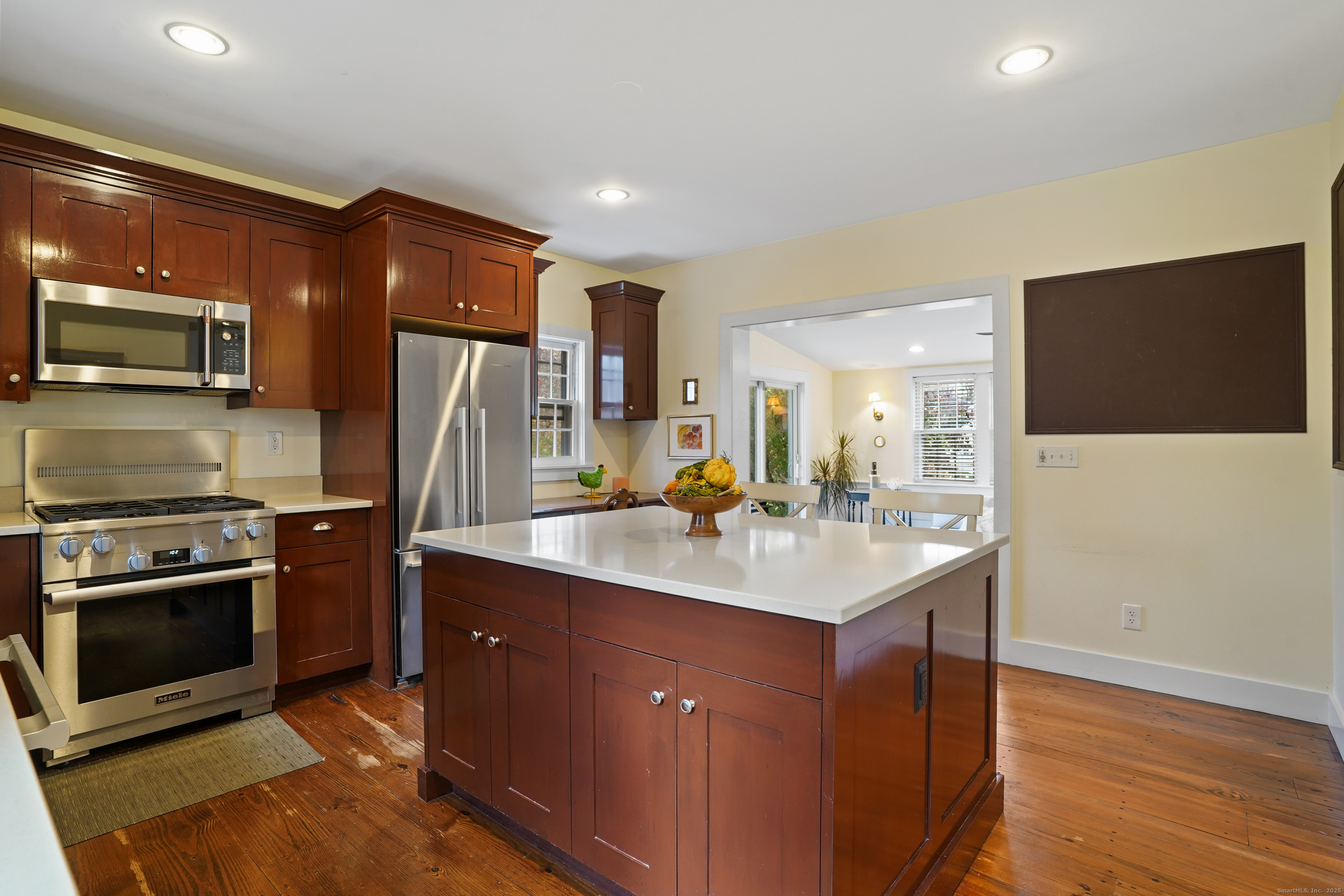 24138909 Property Photo 4