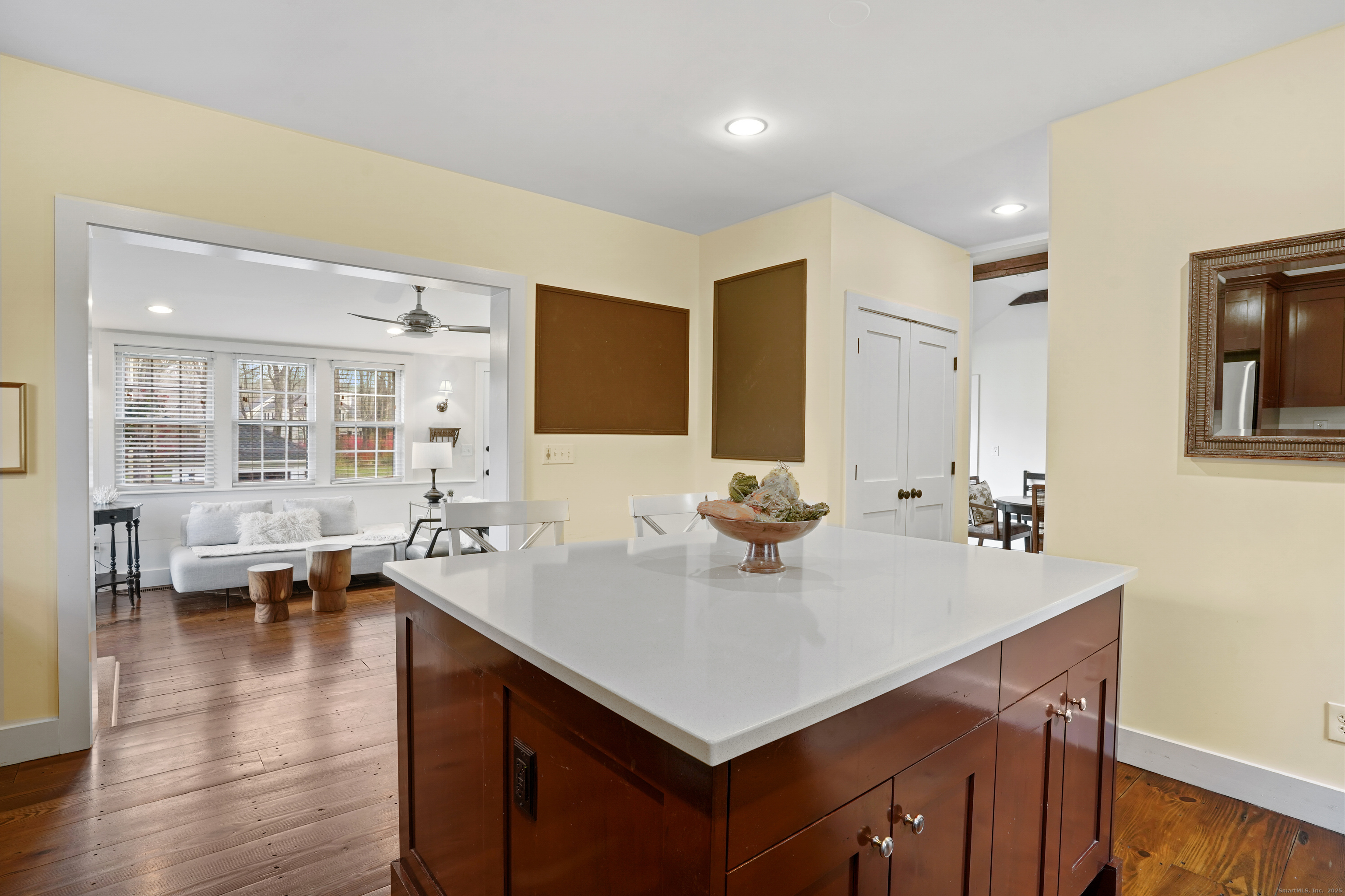 24138909 Property Photo 6