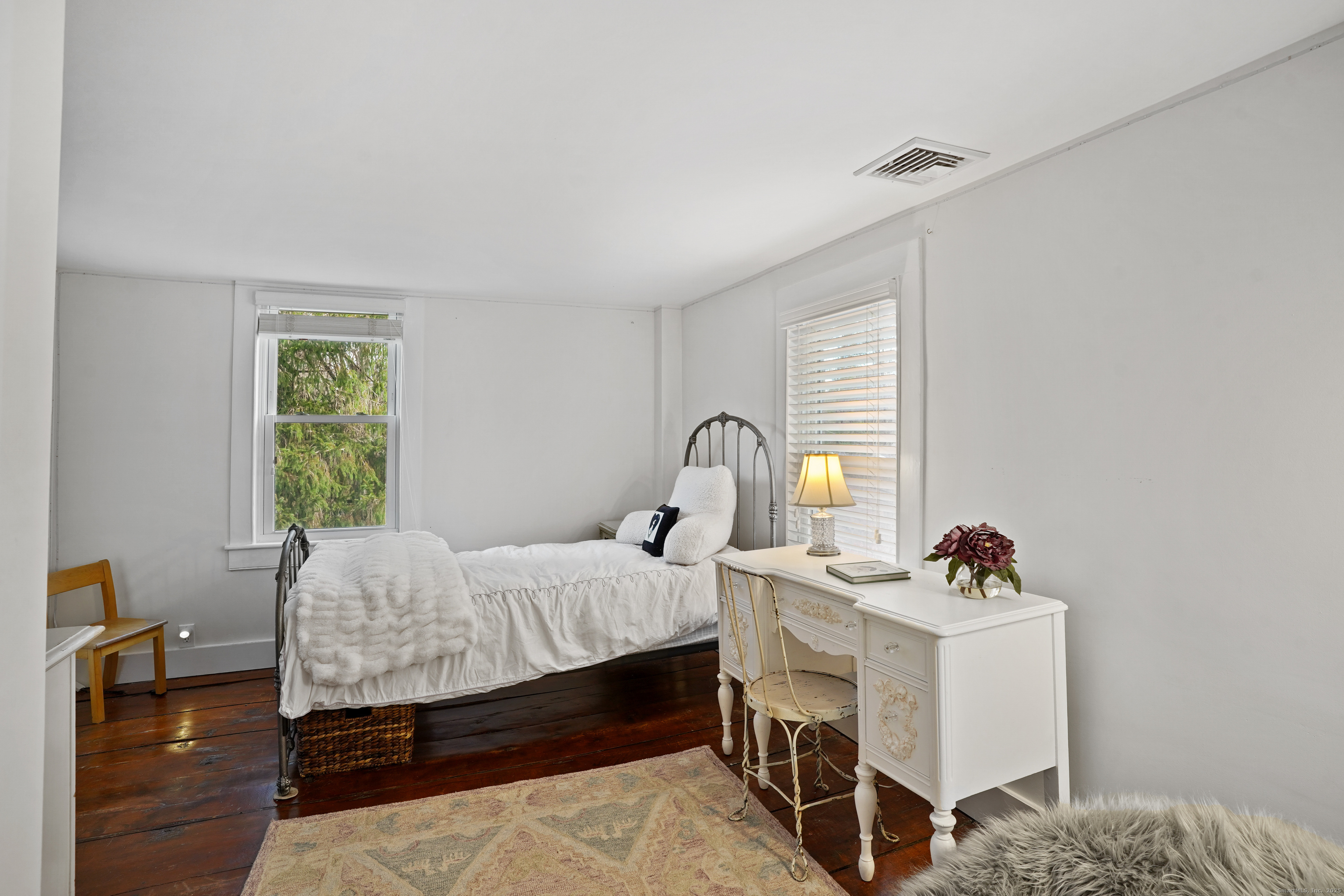 24138909 Property Photo 22