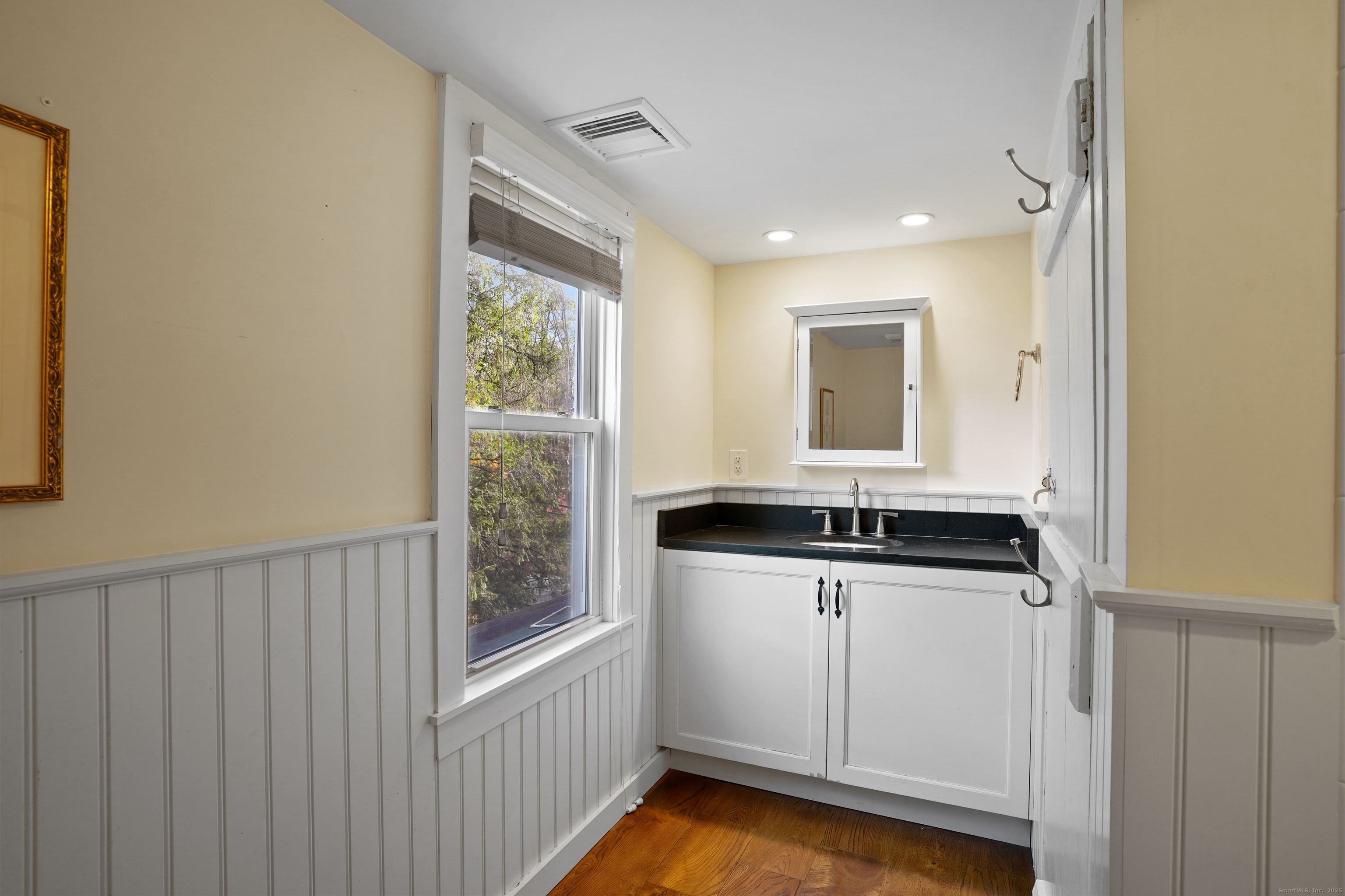 24138909 Property Photo 24
