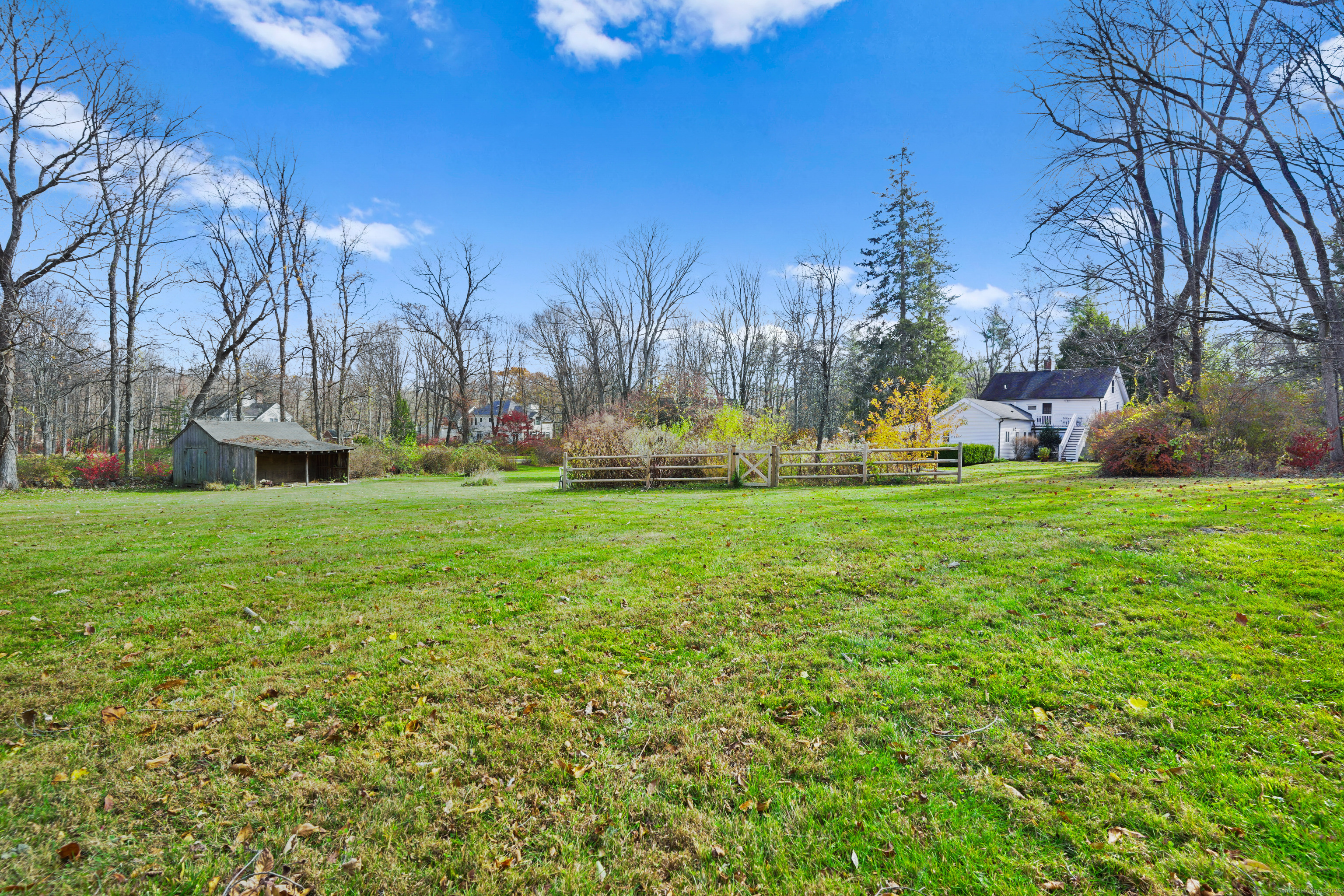 24138909 Property Photo 32