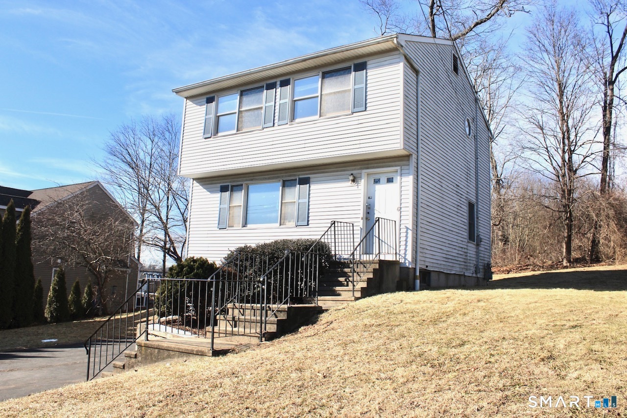 6 North Lane Property Photo 2