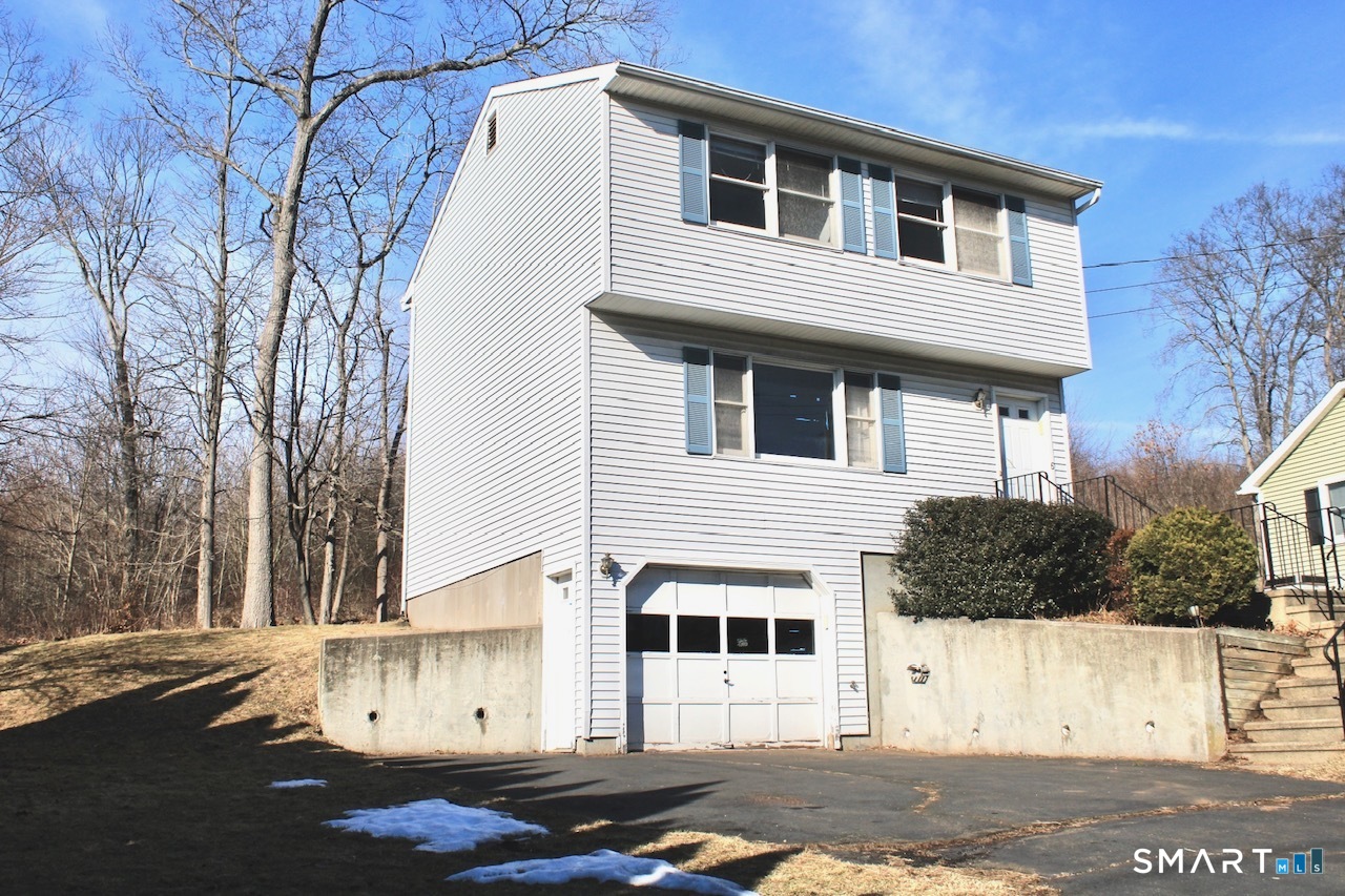 6 North Lane Property Photo 3