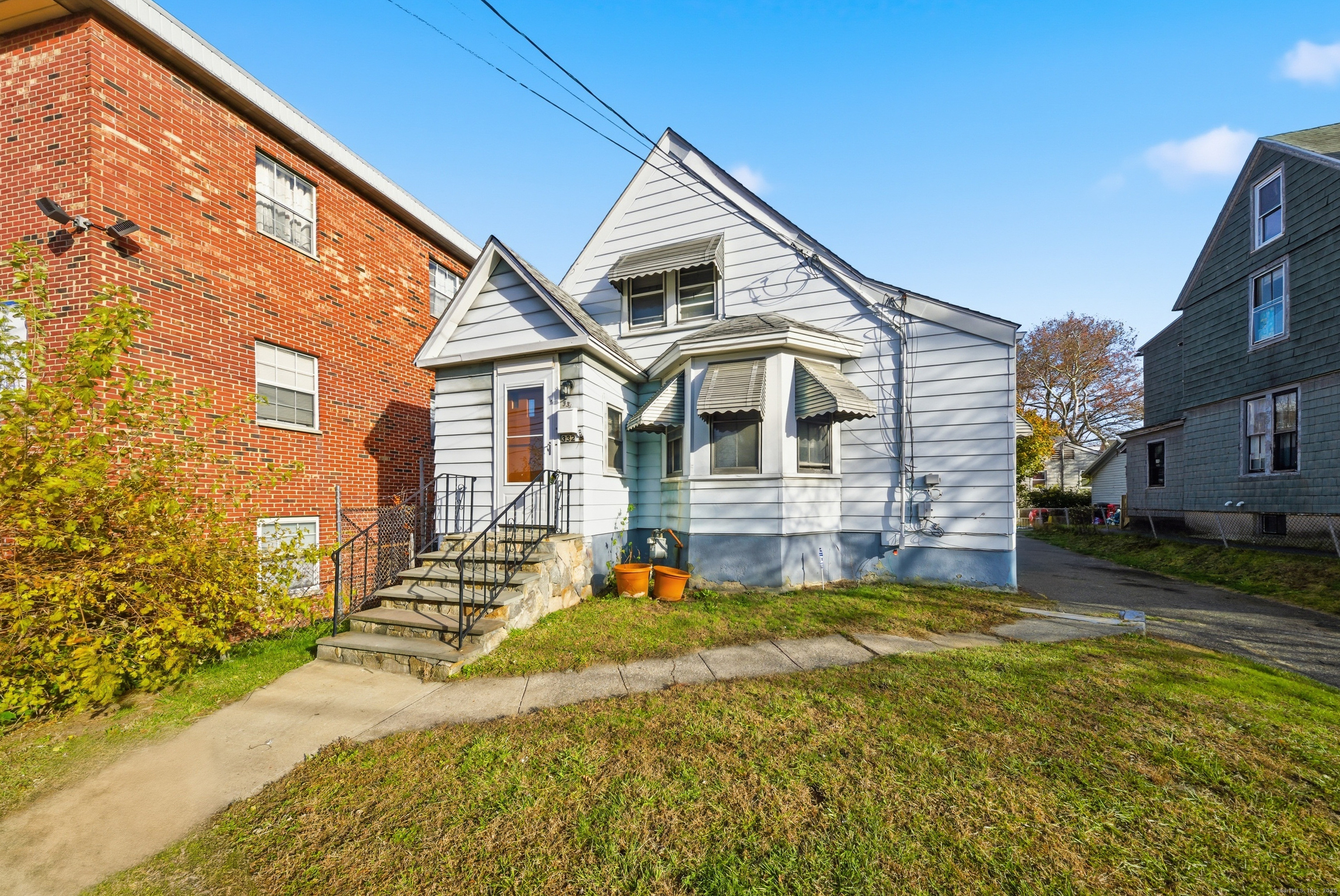 332 Palisade Avenue Property Photo 1