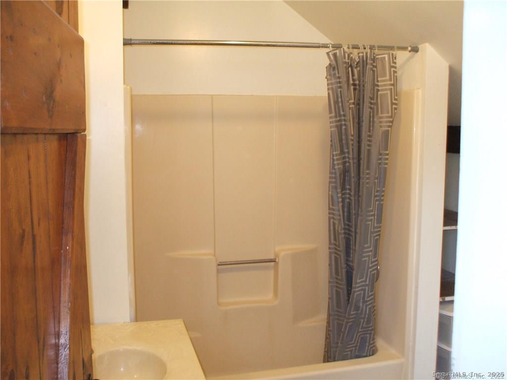 568 Danbury 2nd Floor Office Road Property Photo 3