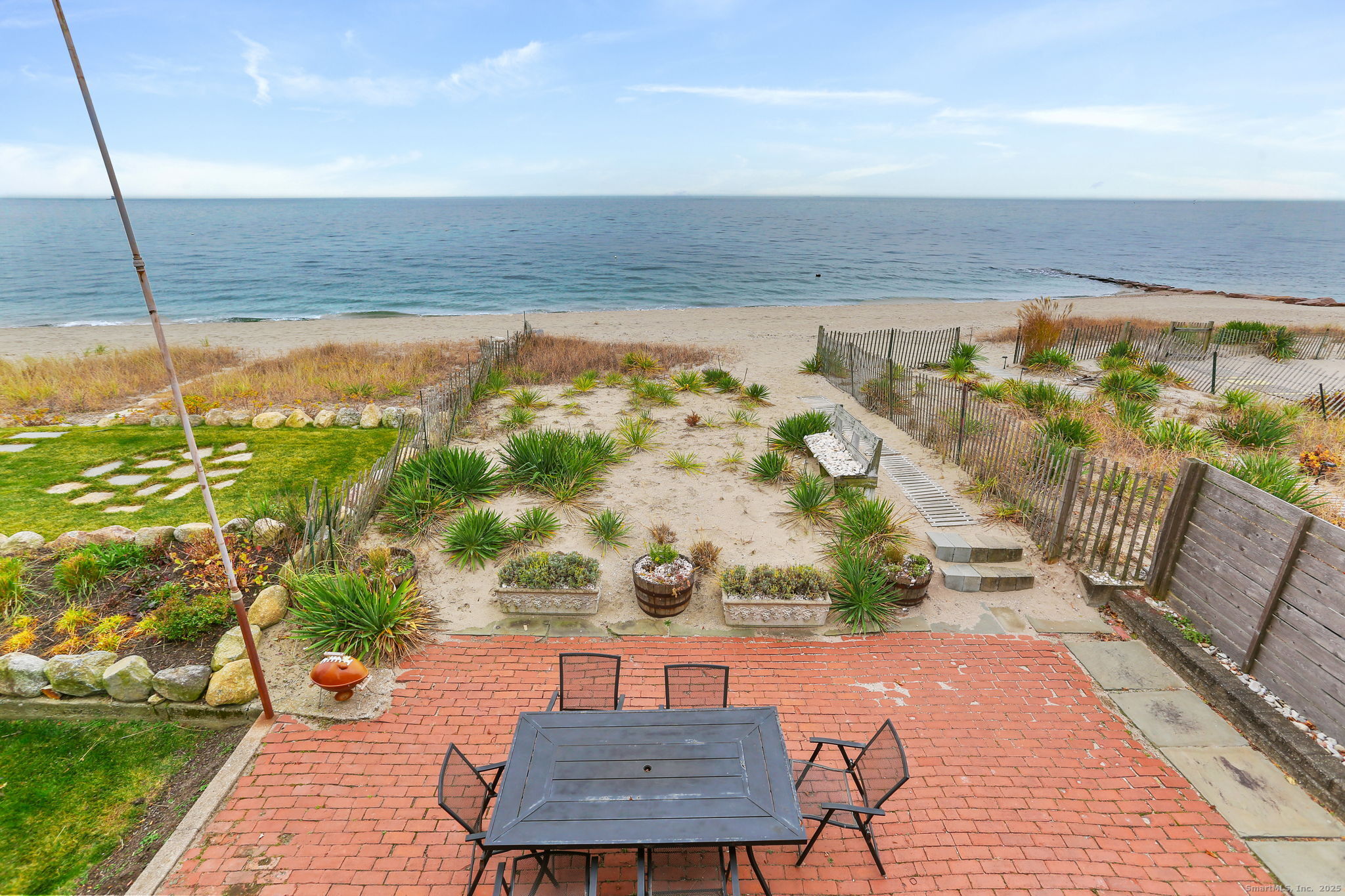 1235-1236 Fairfield Beach Road Property Photo 14