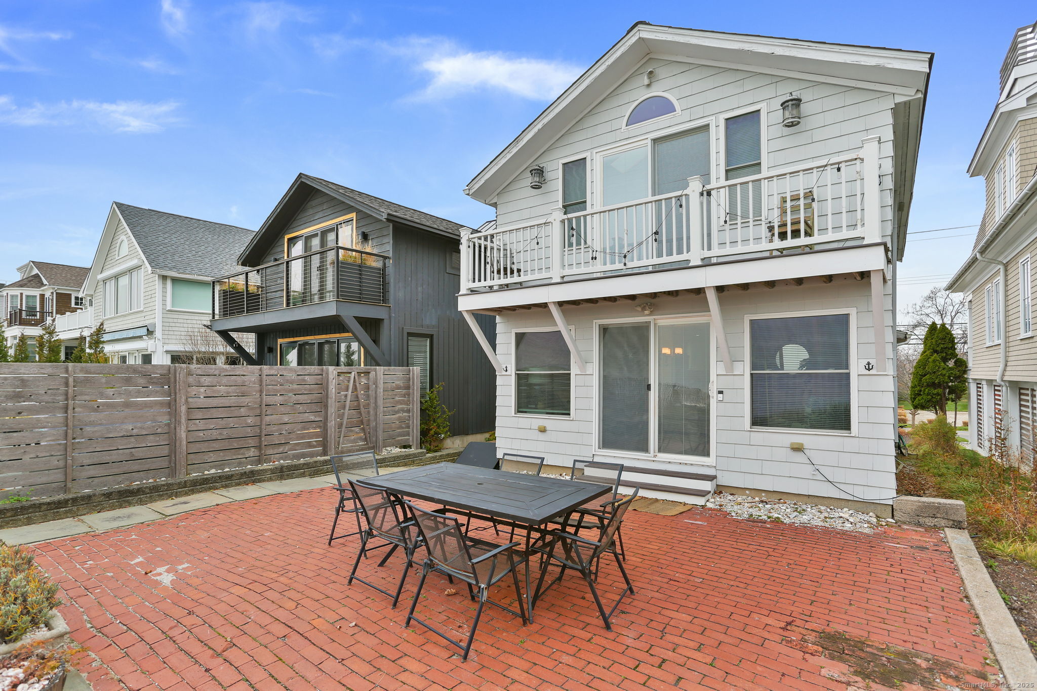 1235-1236 Fairfield Beach Road Property Photo 23