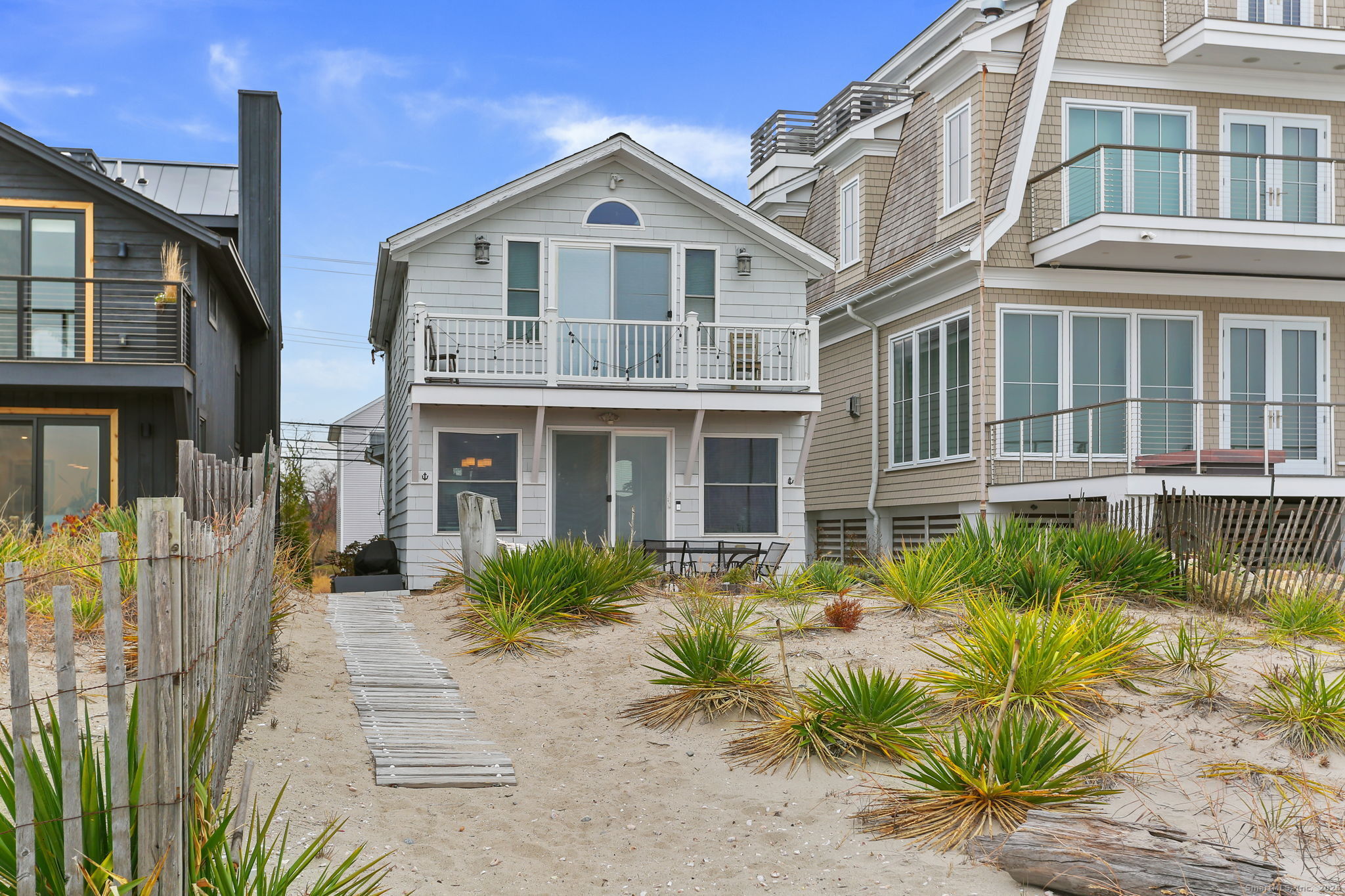 1235-1236 Fairfield Beach Road Property Photo 24