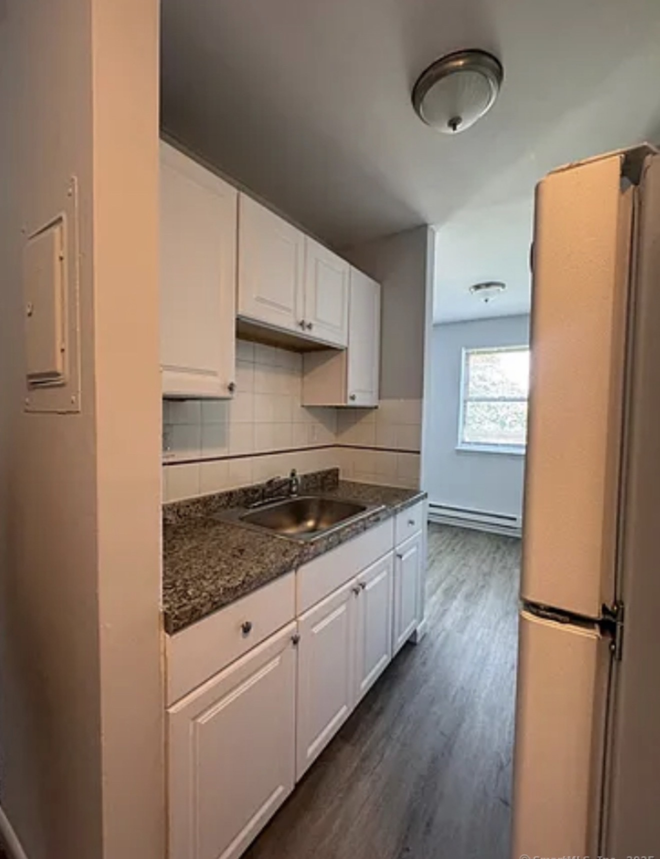 217 Hollister A8 Avenue Property Photo 1