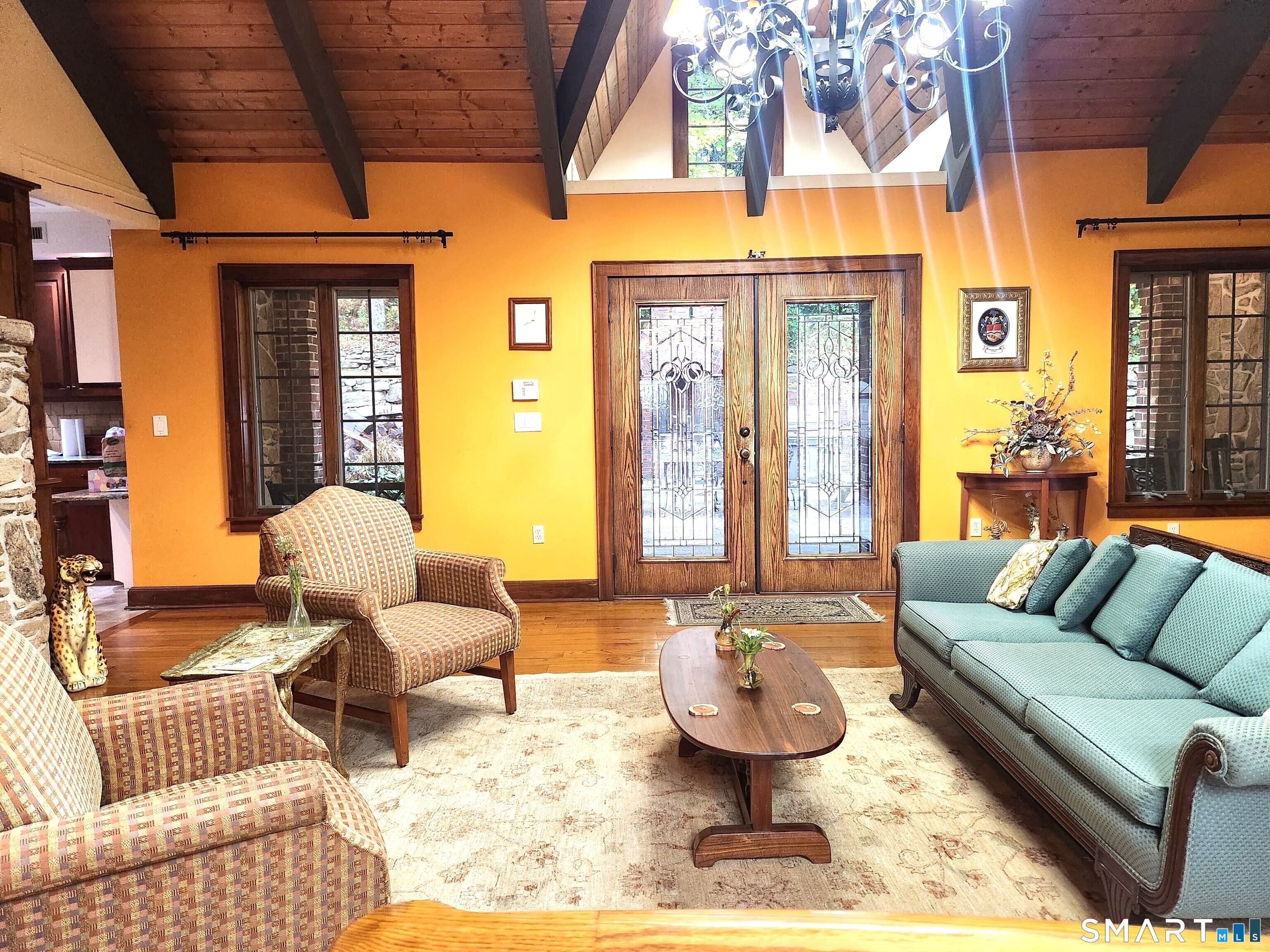 152 Whitehall Avenue Property Photo 8