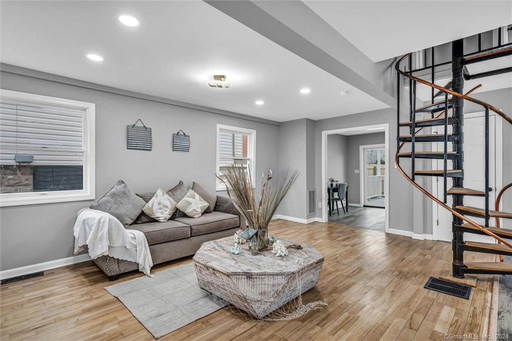 45 Arlington Street Property Photo 12