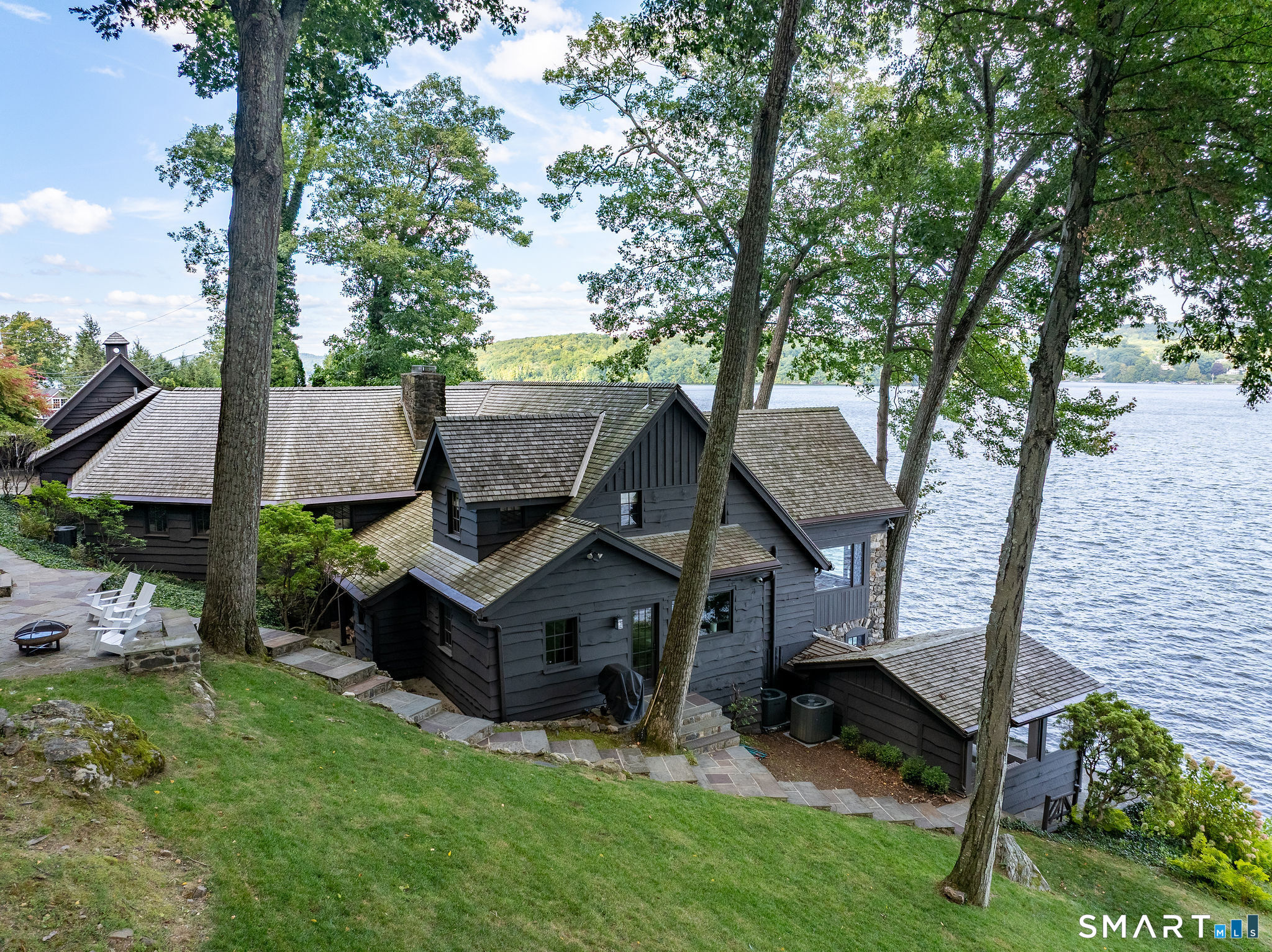 91 Lake North Drive Property Photo 1