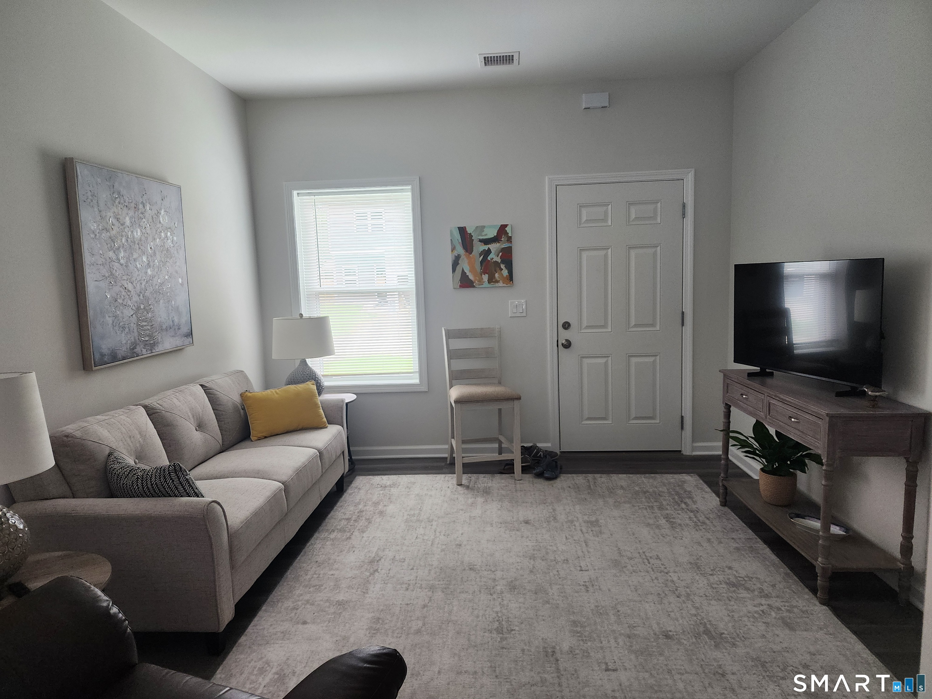 75 High Street Property Photo 4